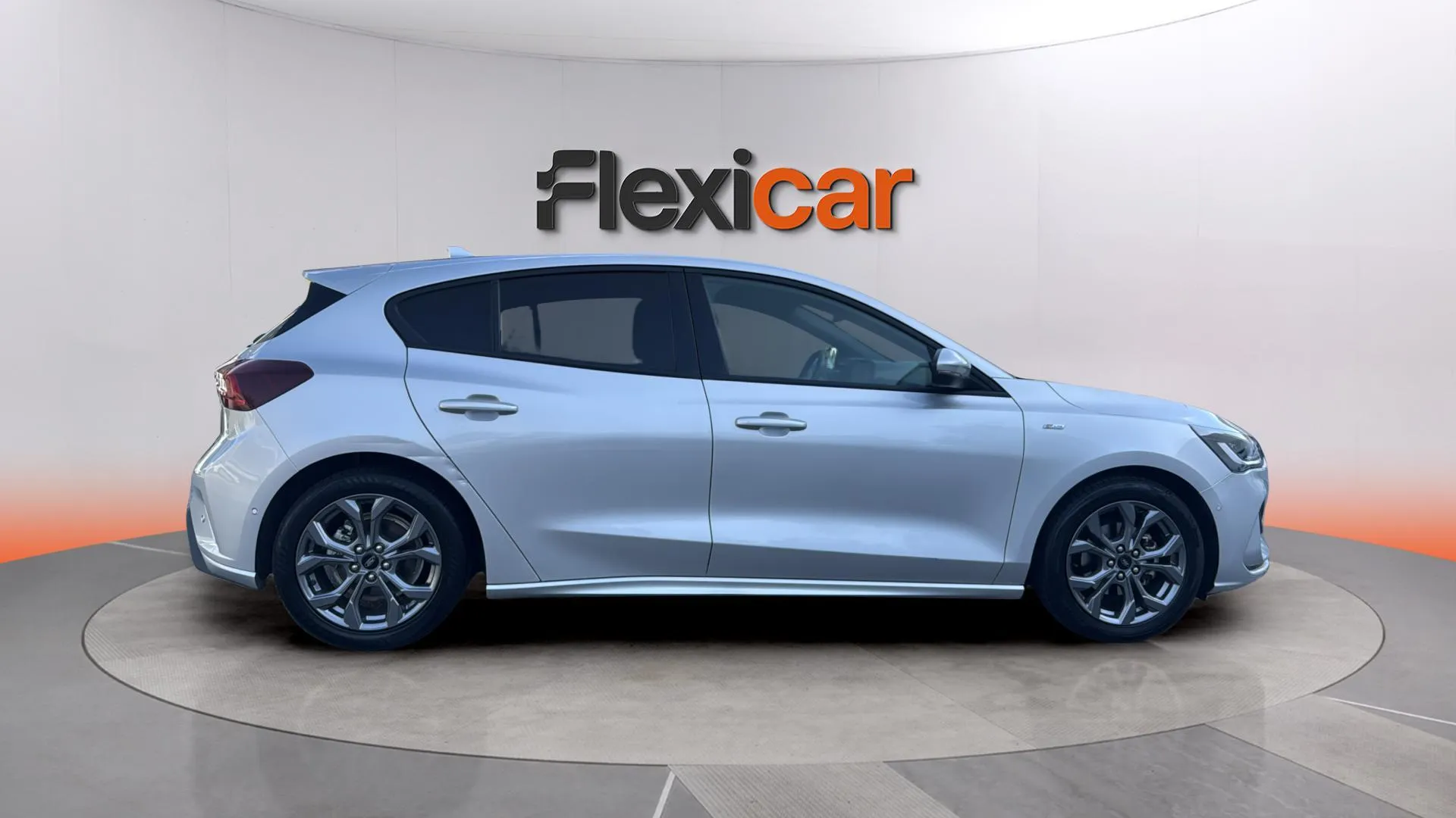 Ford Focus 1.0 EcoBoost MHEV ST-Line - foto 5