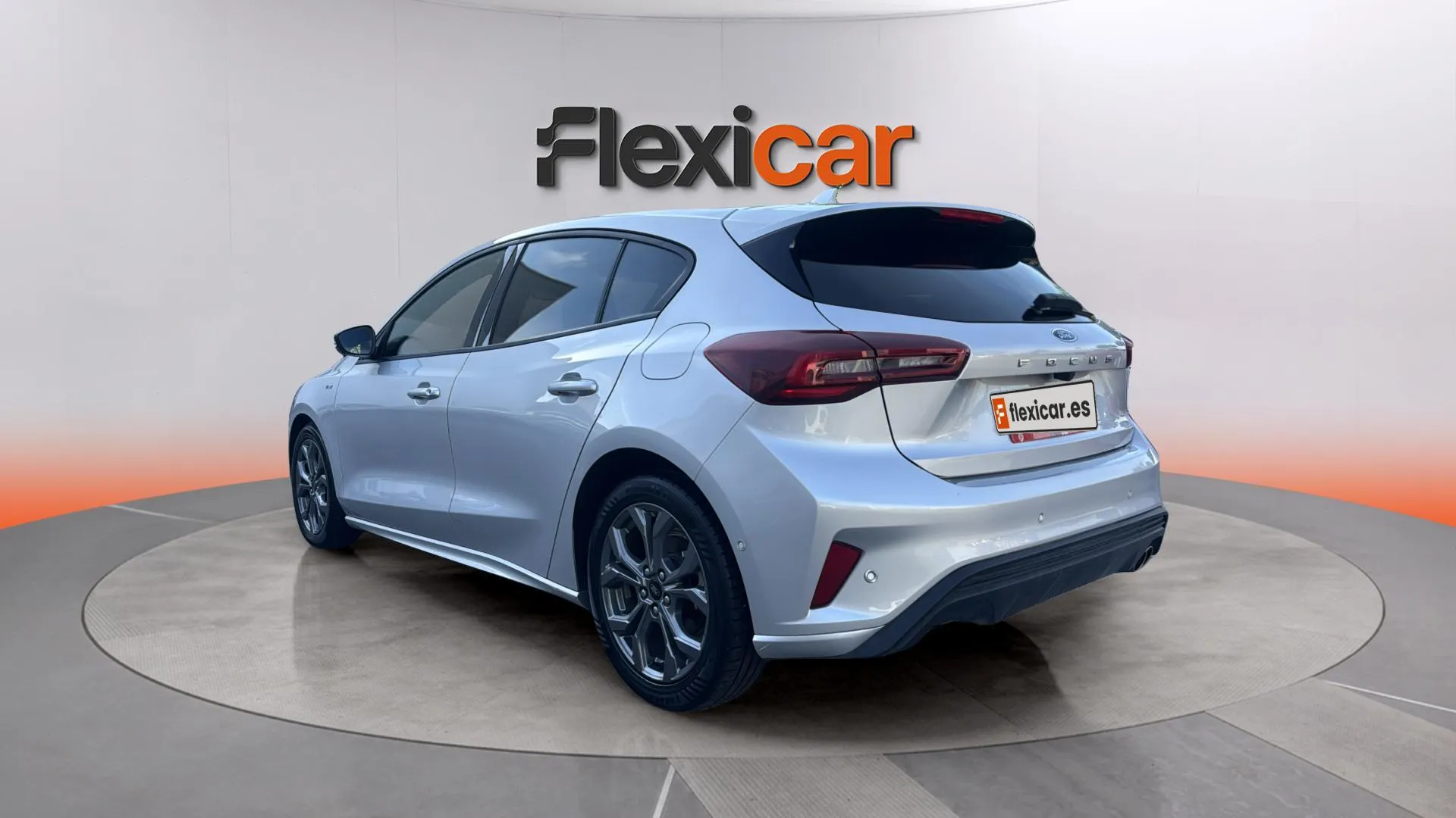Ford Focus 1.0 EcoBoost MHEV ST-Line - foto 6