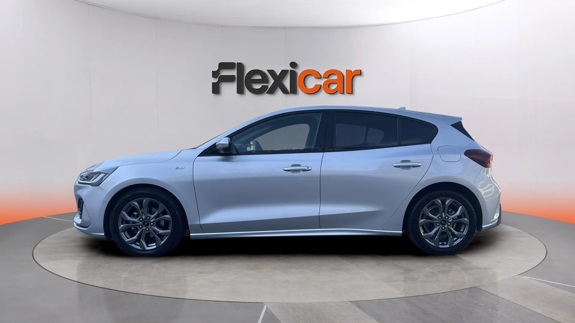 Ford Focus 1.0 EcoBoost MHEV ST-Line - foto 4