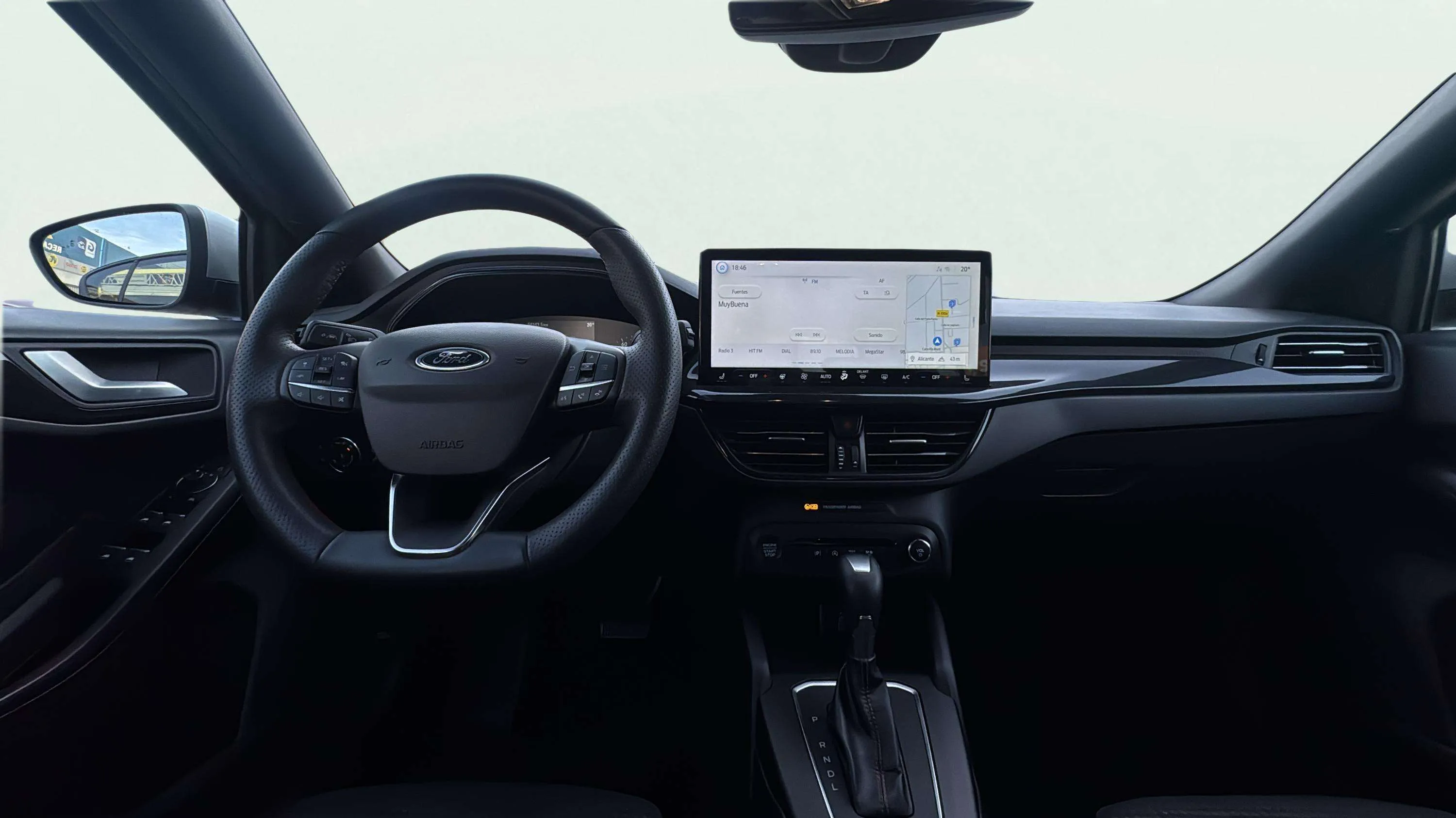 Ford Focus 1.0 EcoBoost MHEV ST-Line - foto 14