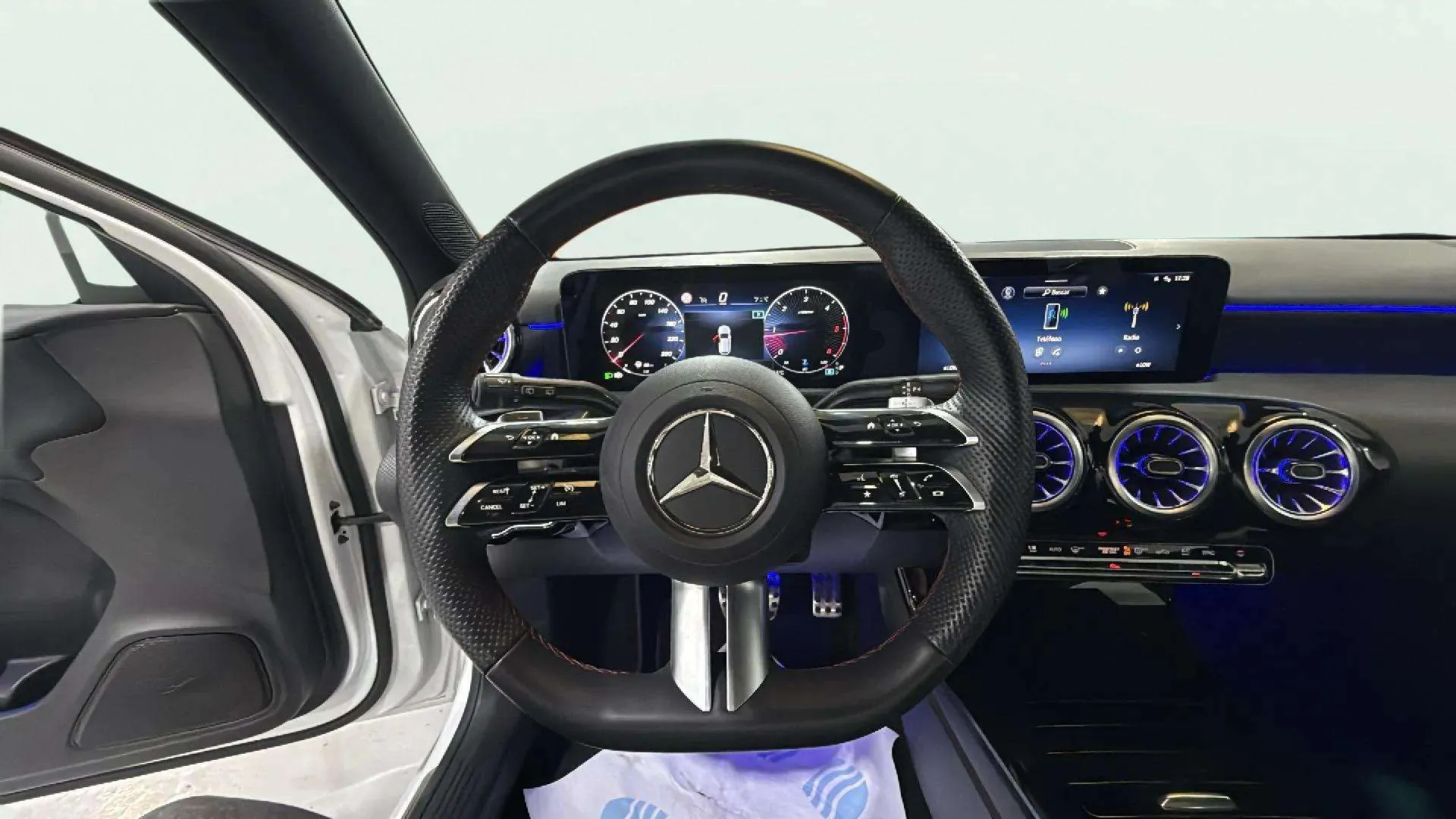 Mercedes-Benz Clase A A 200 d - foto 8