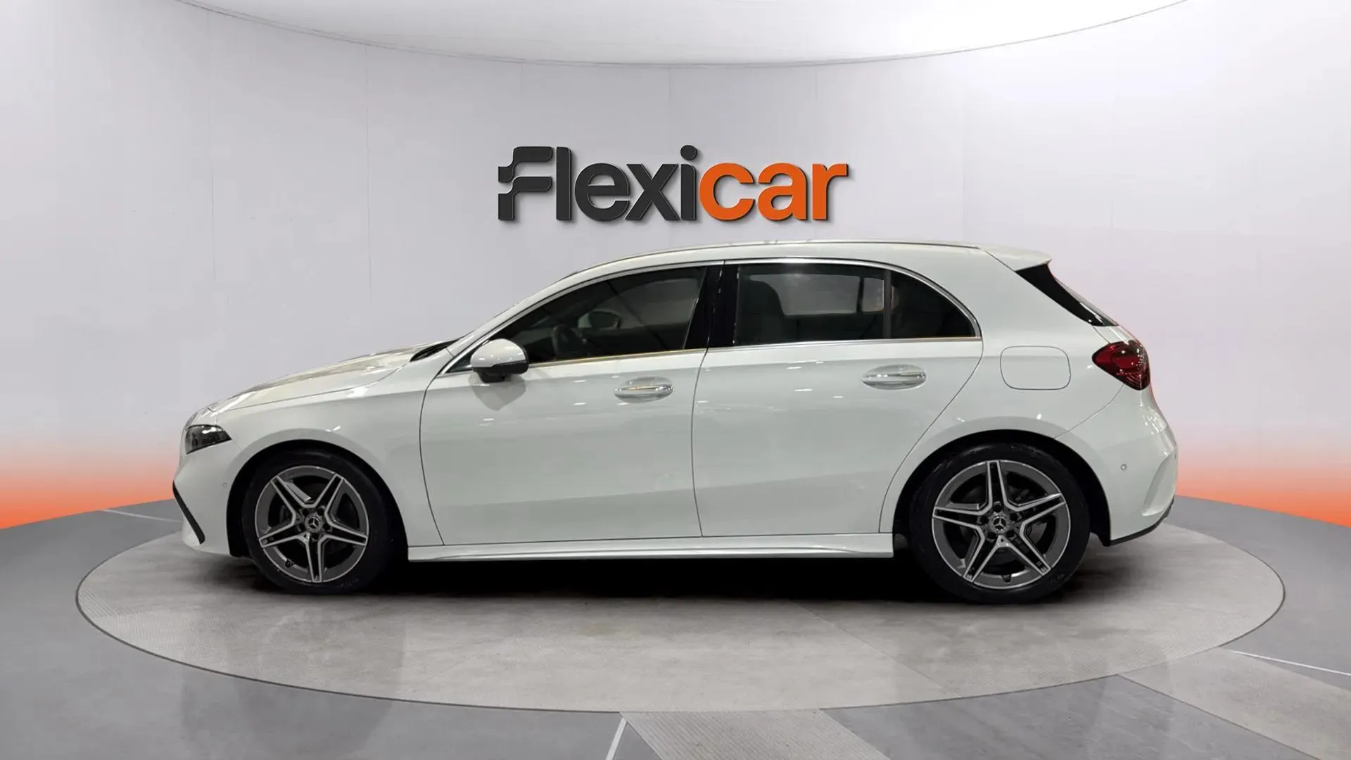 Mercedes-Benz Clase A A 200 d - foto 4