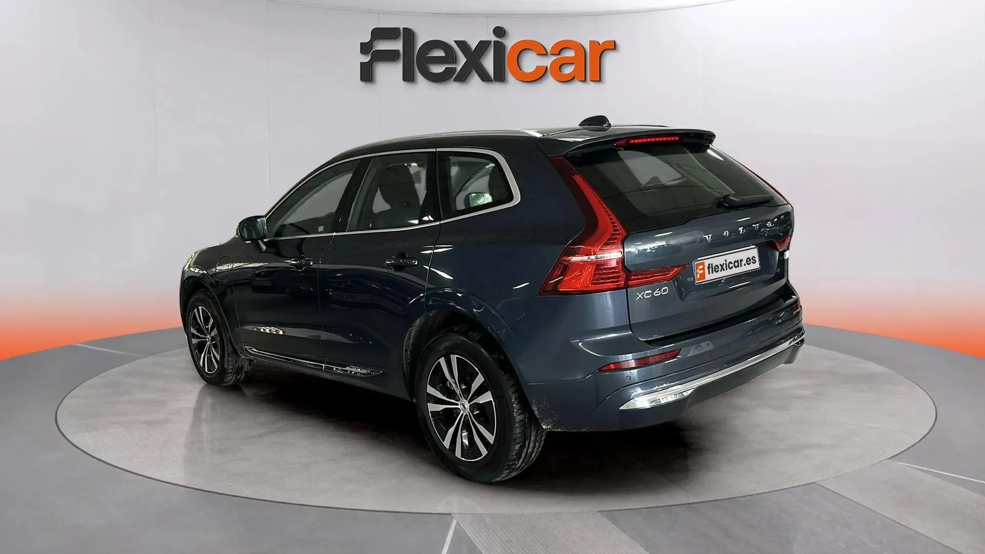 Volvo XC60 2.0 T6 AWD Recharge Core - foto 6