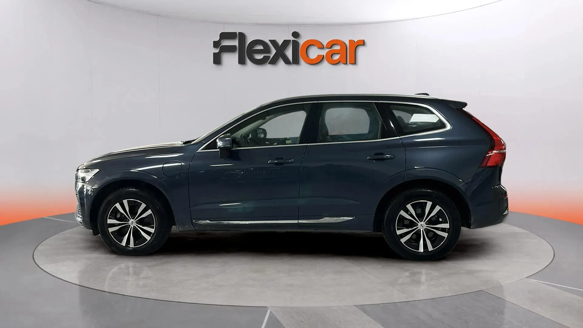 Volvo XC60 2.0 T6 AWD Recharge Core - foto 3