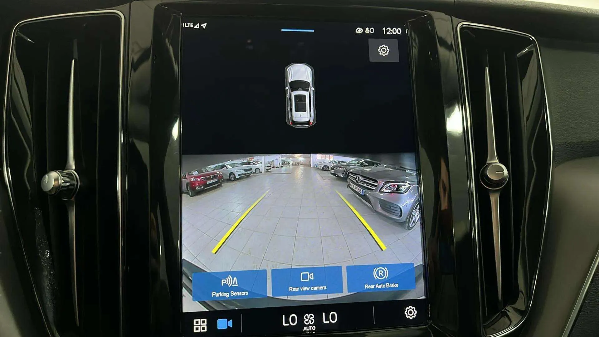 Volvo XC60 2.0 T6 AWD Recharge Core - foto 16