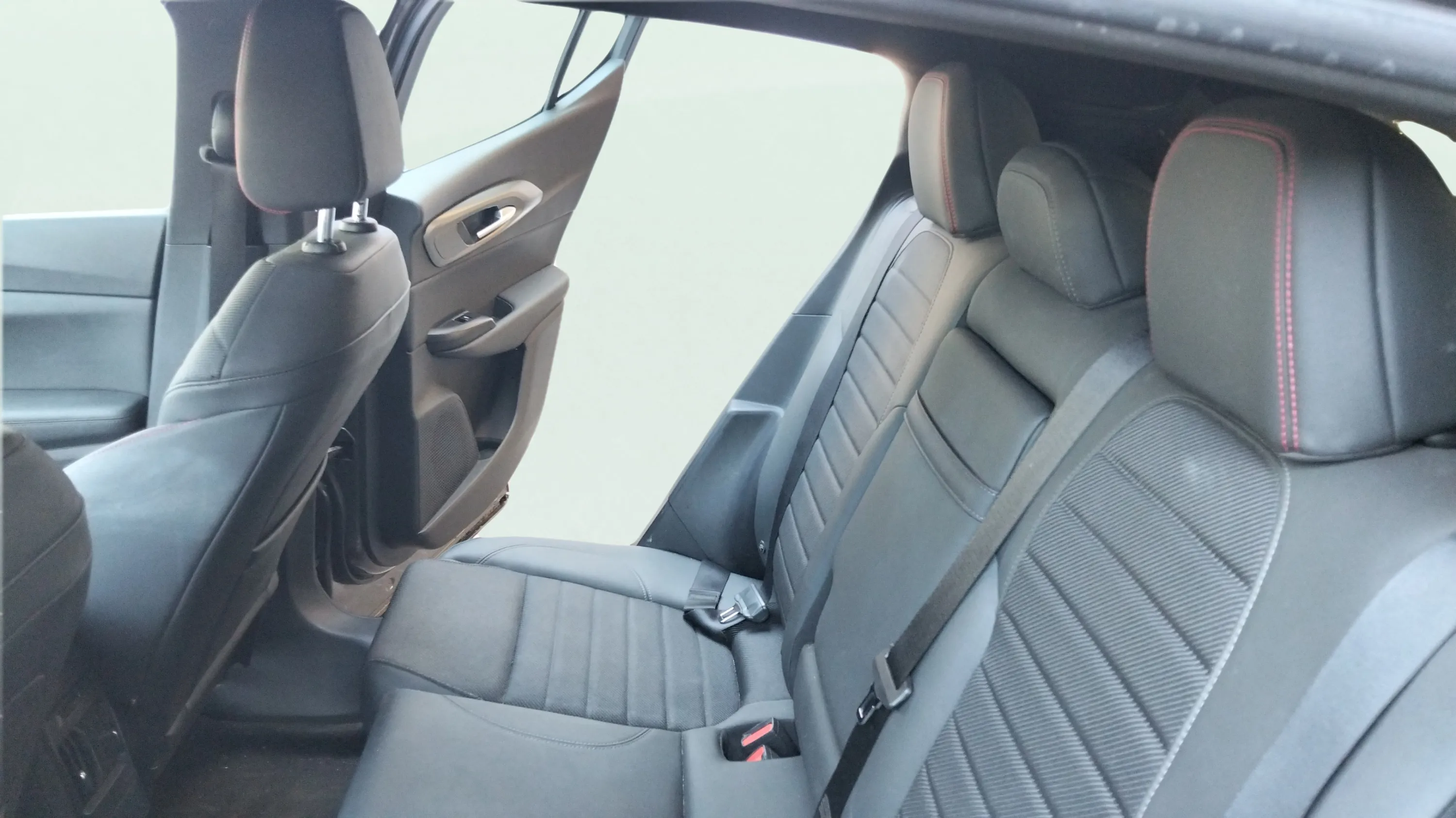 Alfa Romeo Tonale 1 - foto 18