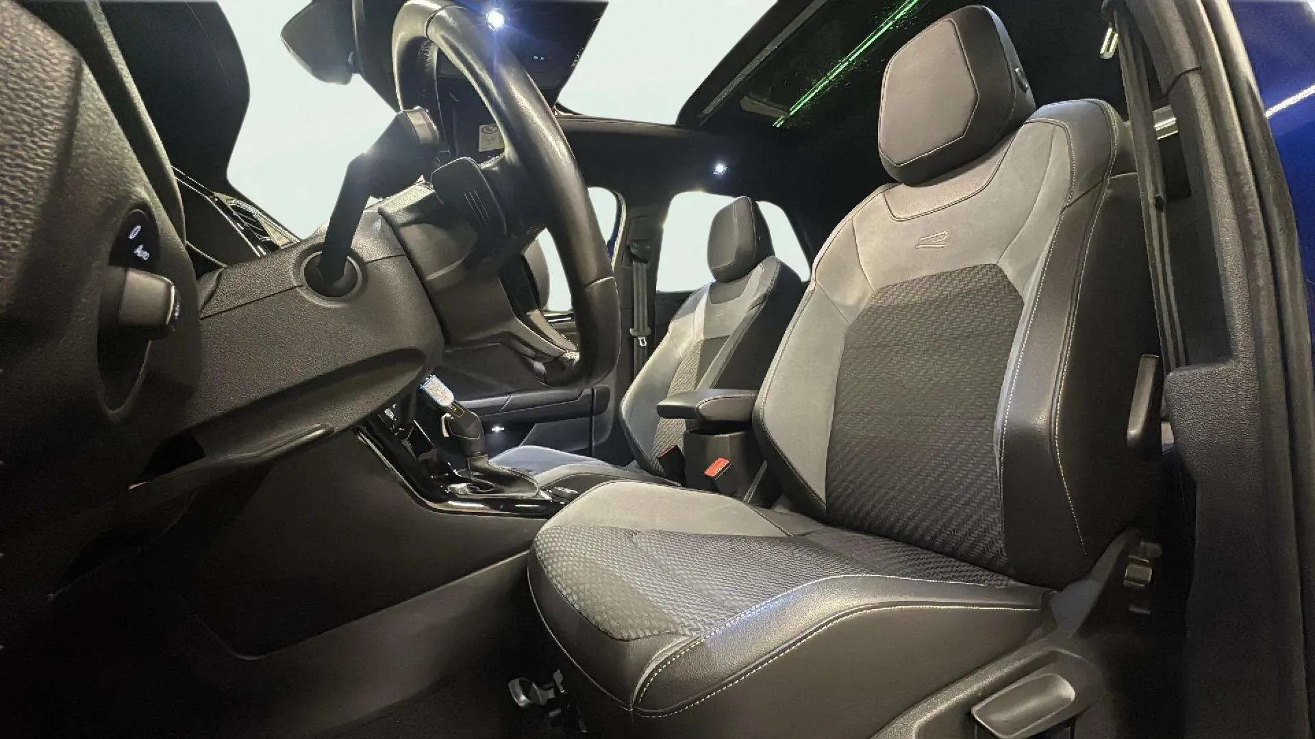 Volkswagen T-Roc R 2.0 TSI 4Motion DSG - foto 19