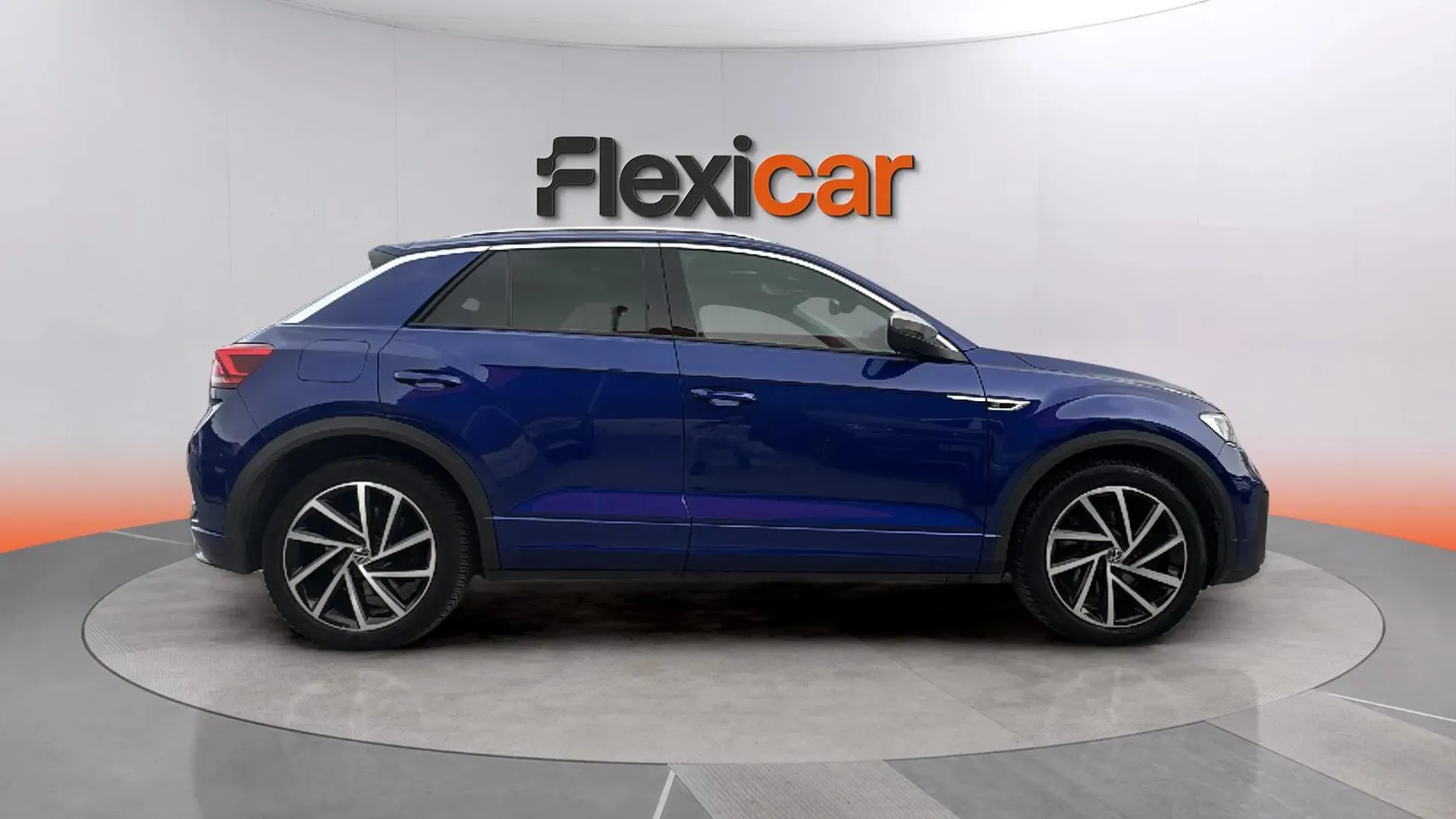 Volkswagen T-Roc R 2.0 TSI 4Motion DSG - foto 8