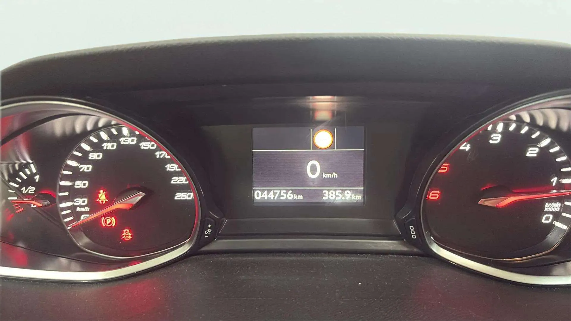 Peugeot 308 Style BlueHDi - foto 9