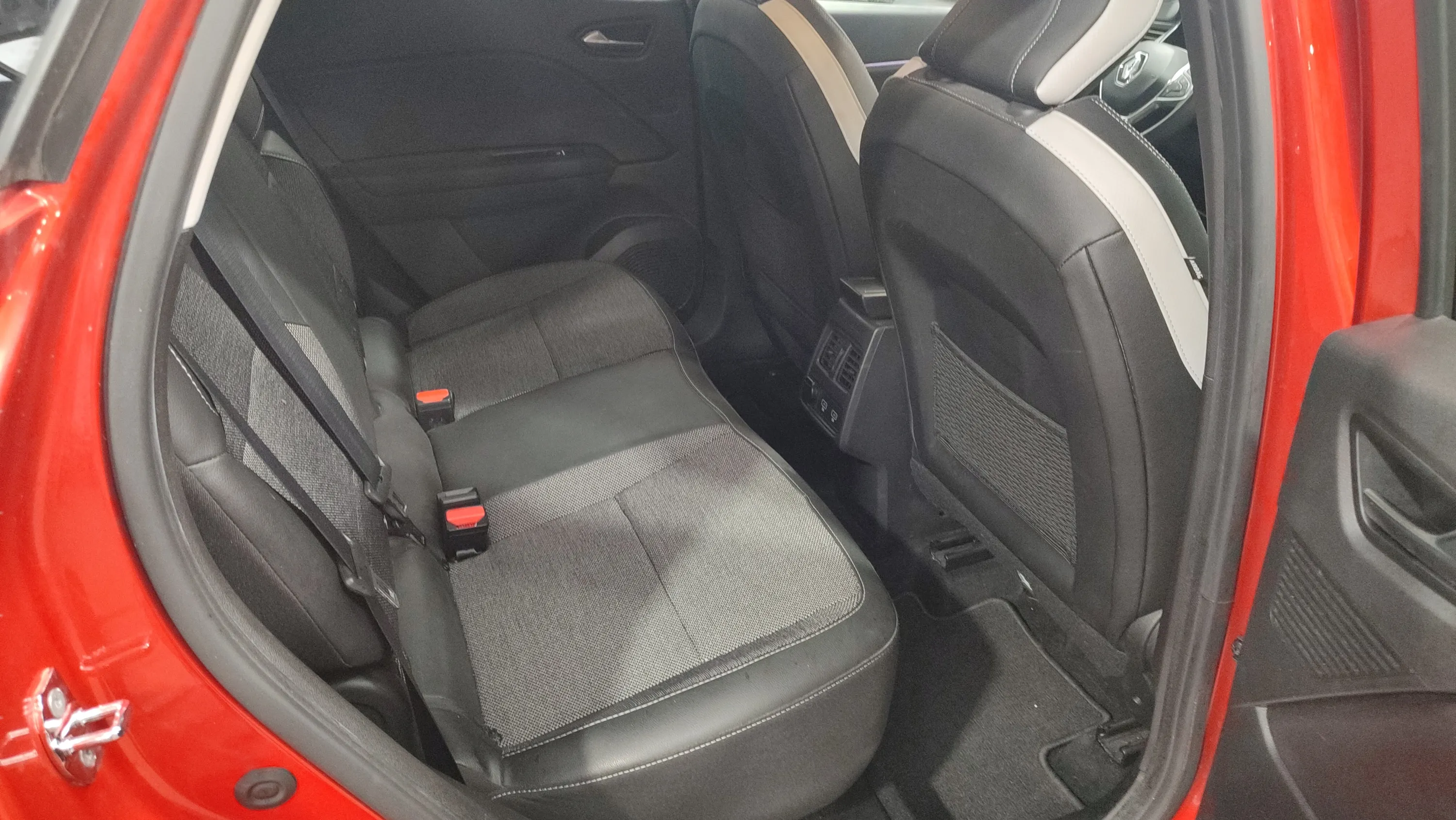 Renault Captur Intens E-Tech Híbrido - foto 22