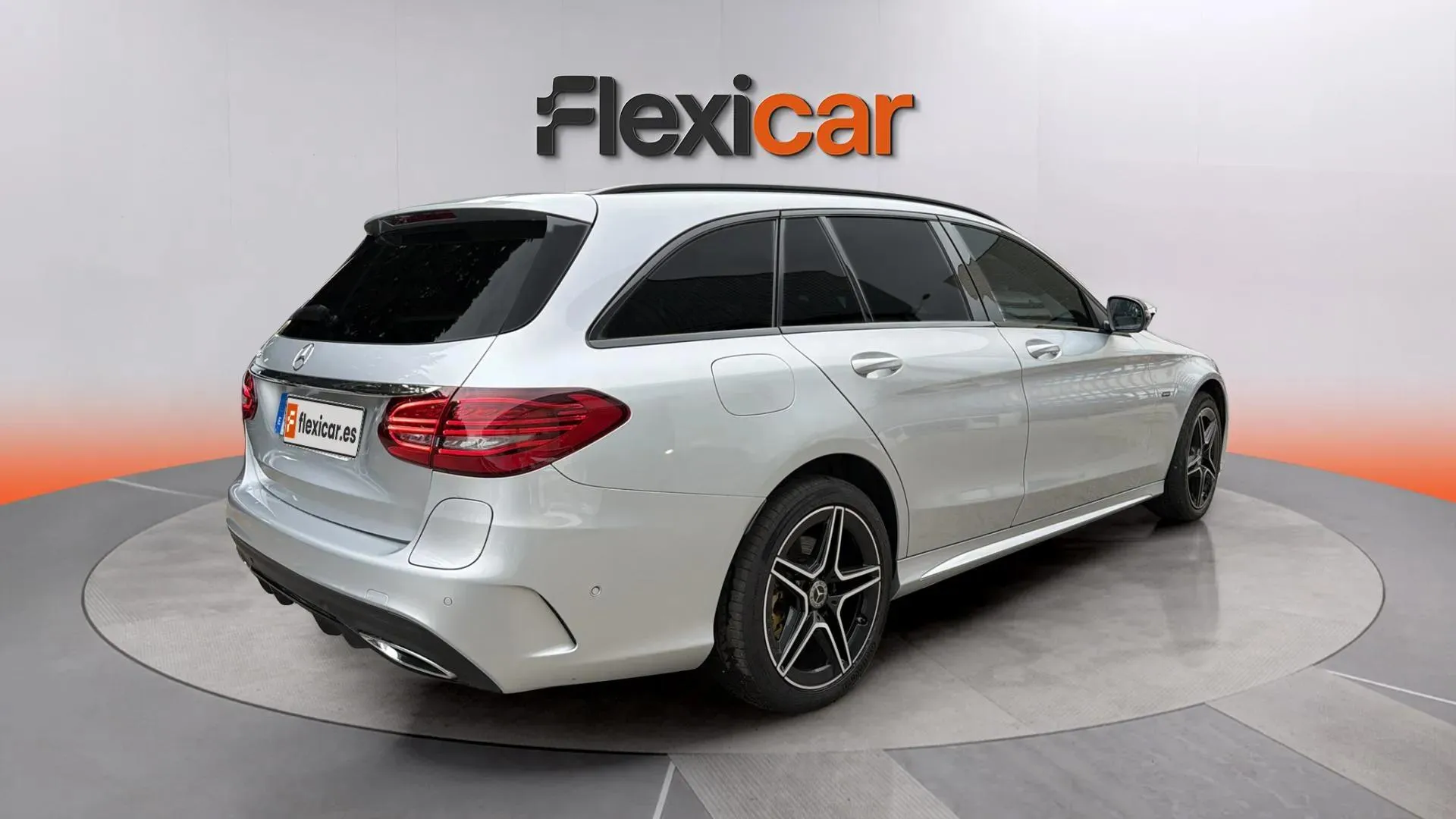 Mercedes-Benz Clase C C 300 e - foto 8