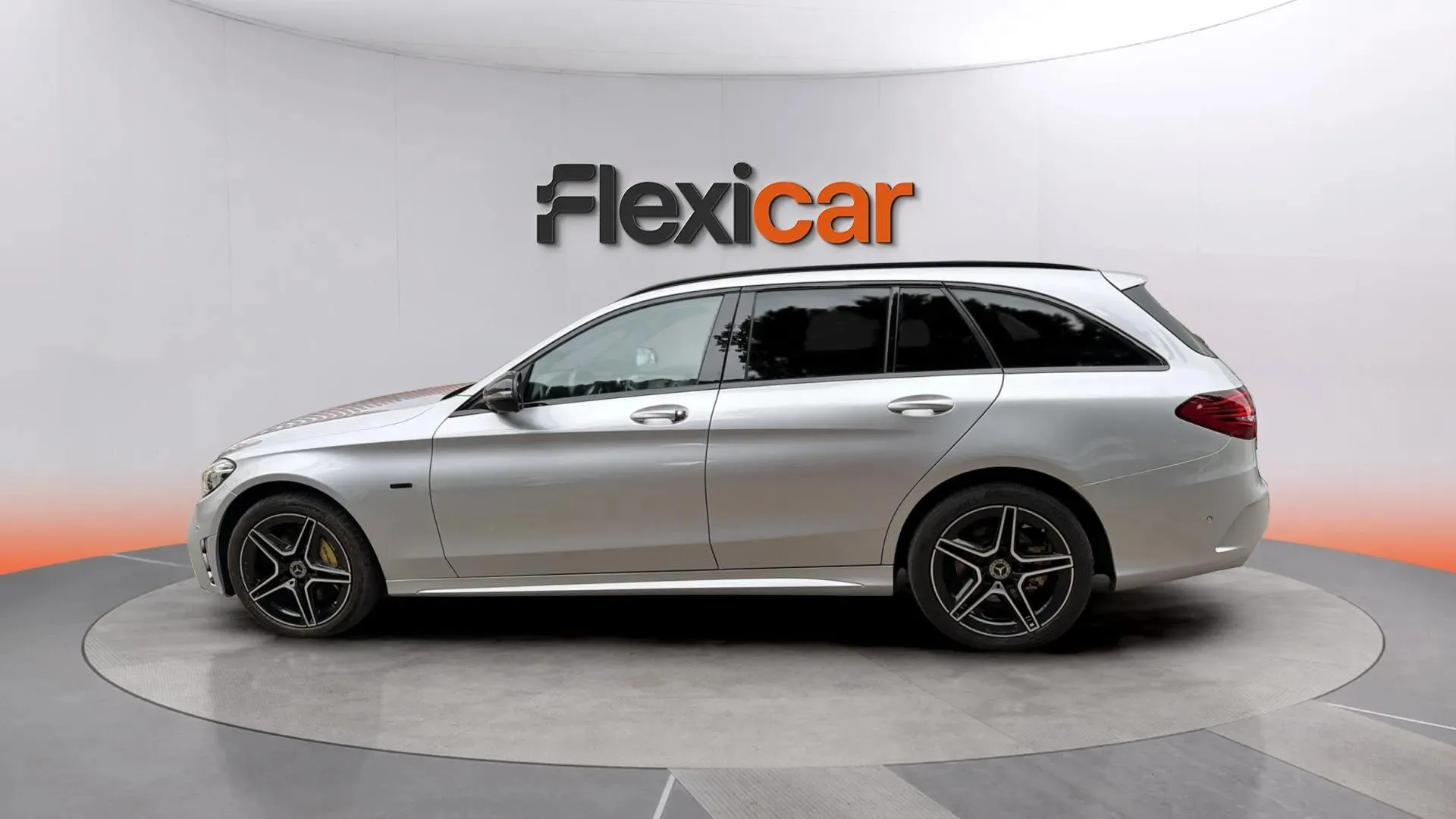 Mercedes-Benz Clase C C 300 e - foto 4