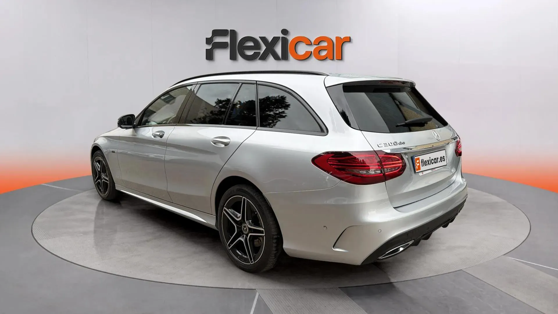Mercedes-Benz Clase C C 300 e - foto 6