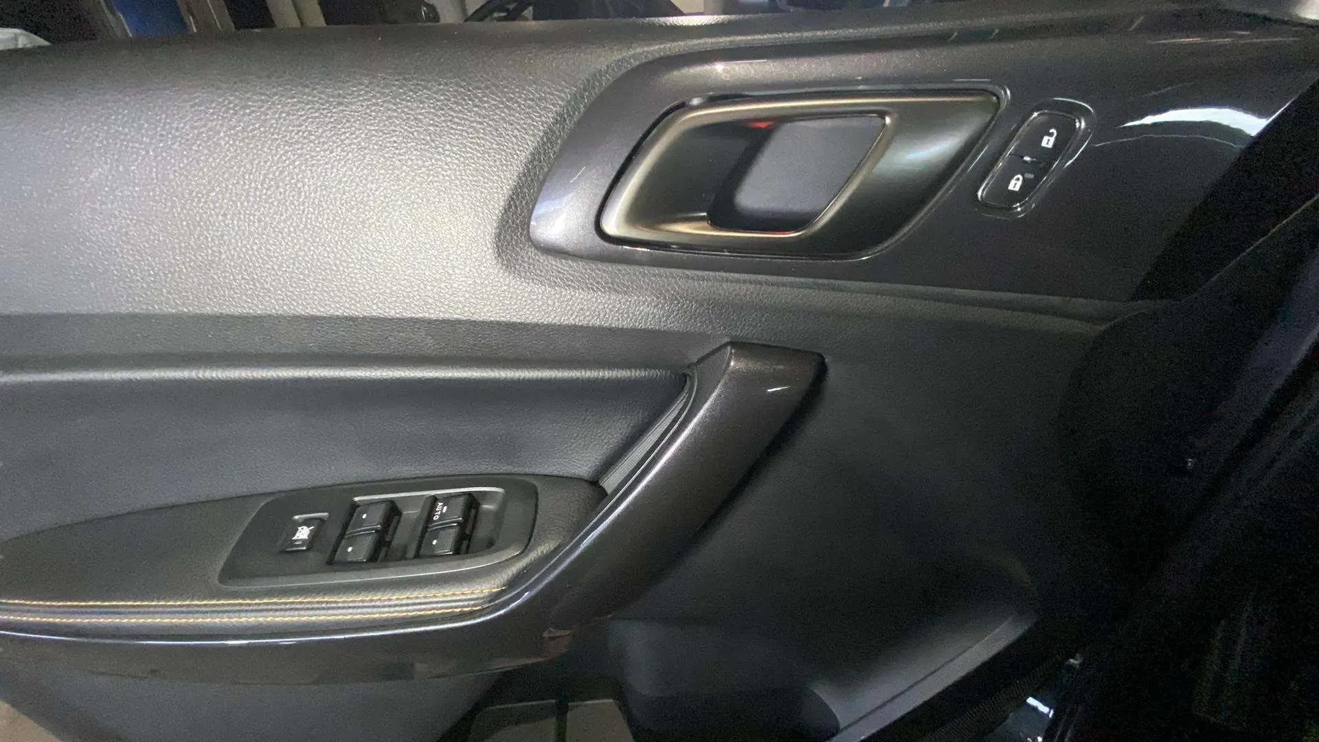 Ford Ranger 2.0 EcoBoost 4x4 Dob Cab Wildtrack - foto 25