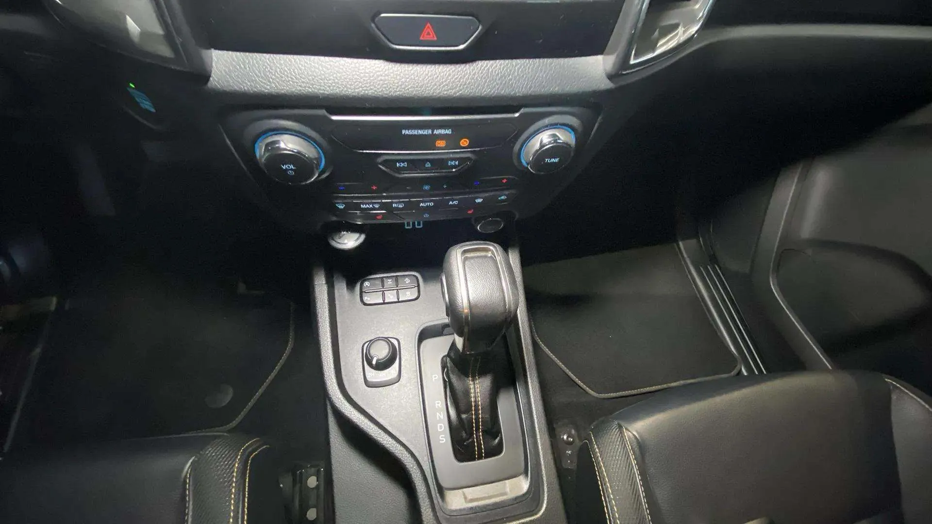 Ford Ranger 2.0 EcoBoost 4x4 Dob Cab Wildtrack - foto 29