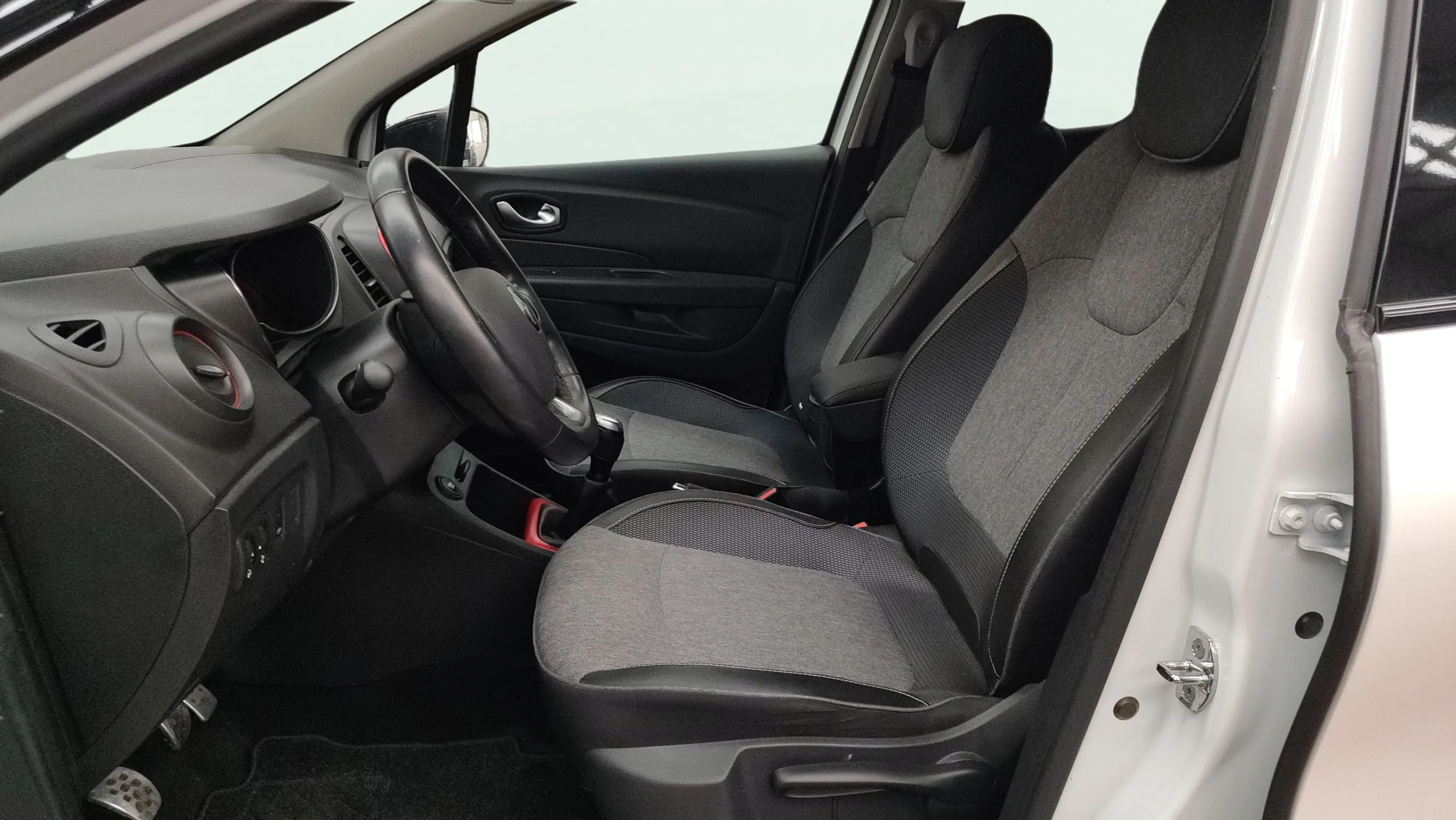 Renault Captur Zen TCe - foto 19