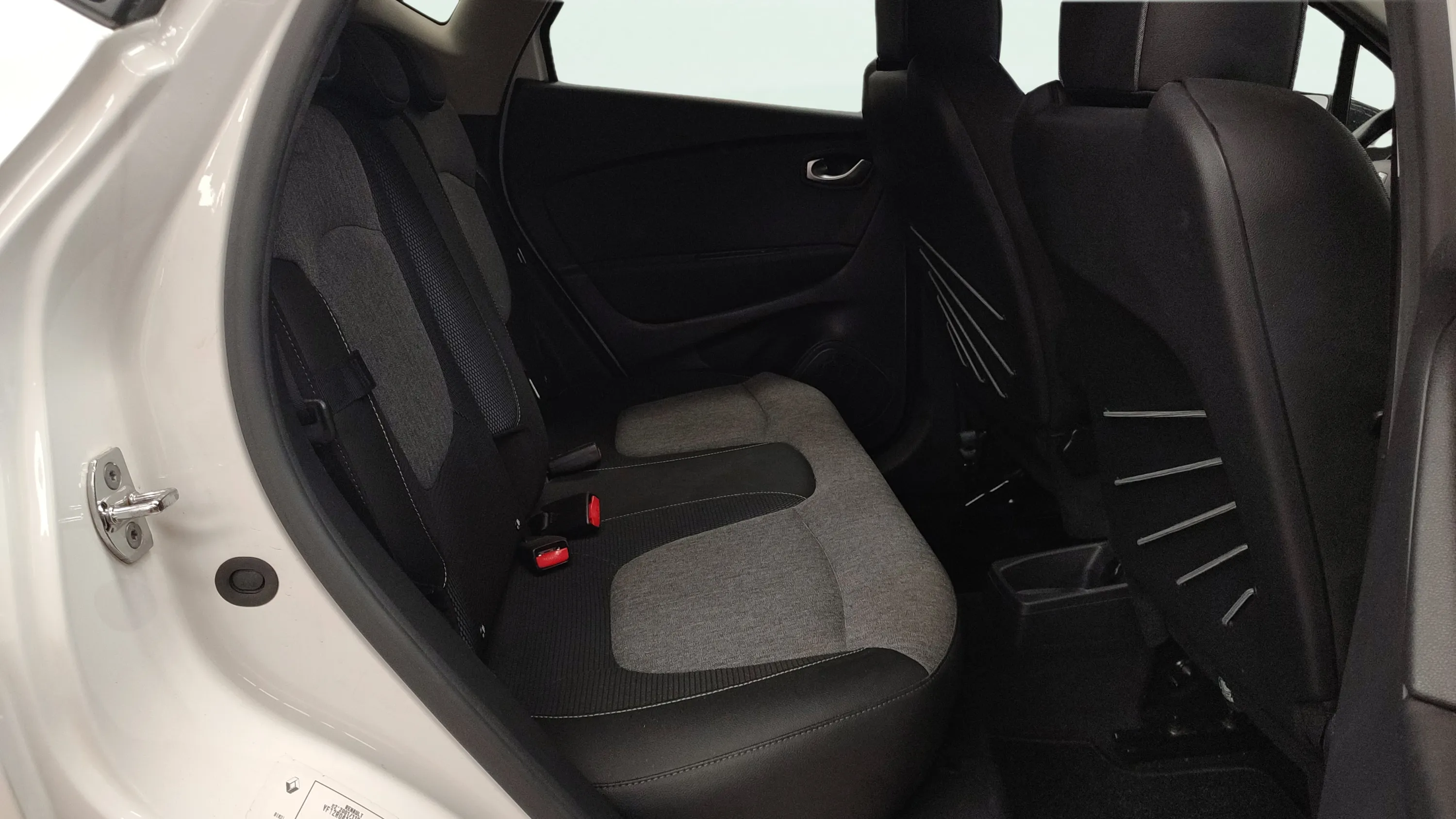Renault Captur Zen TCe - foto 22