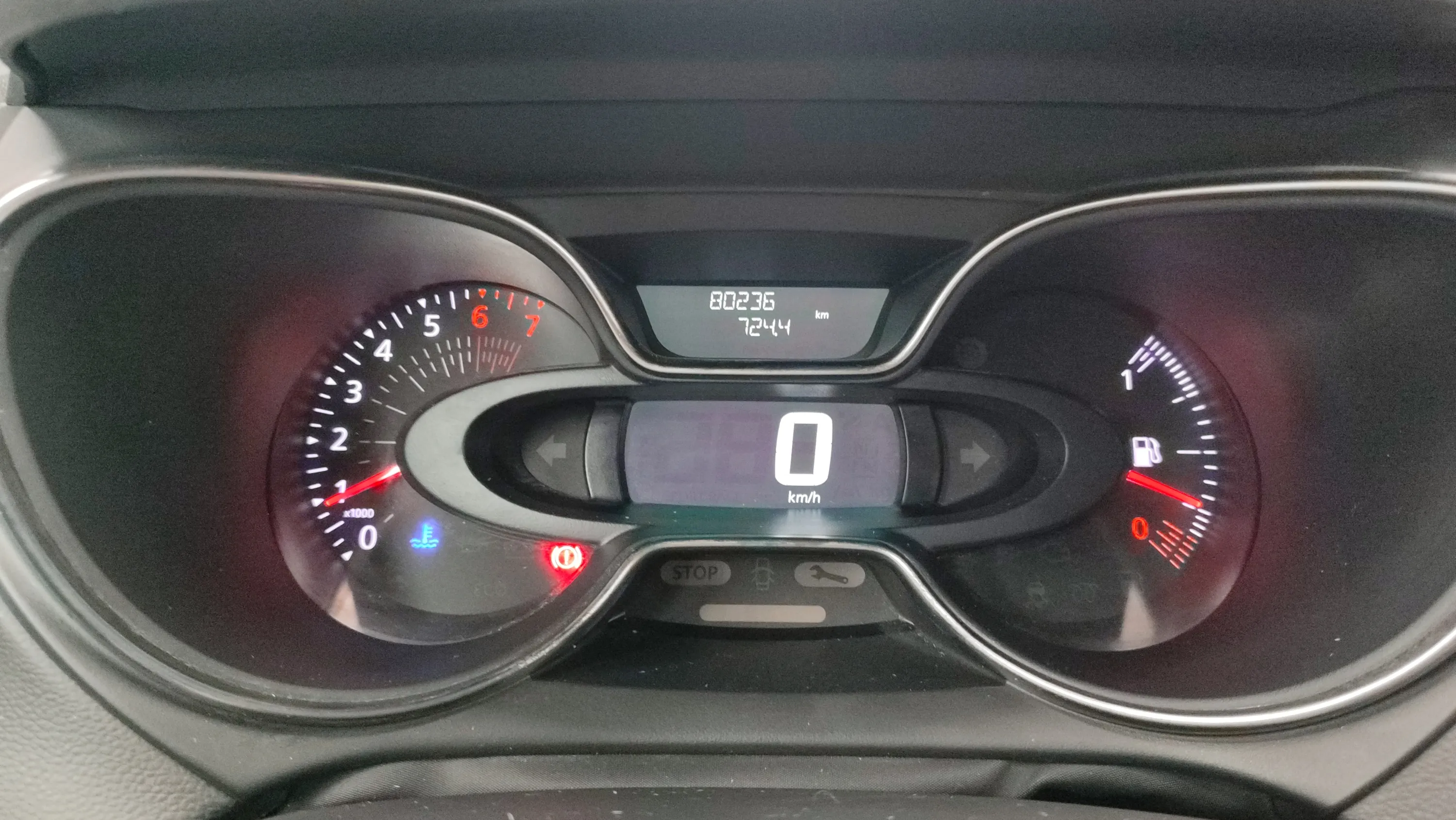 Renault Captur Zen TCe - foto 15