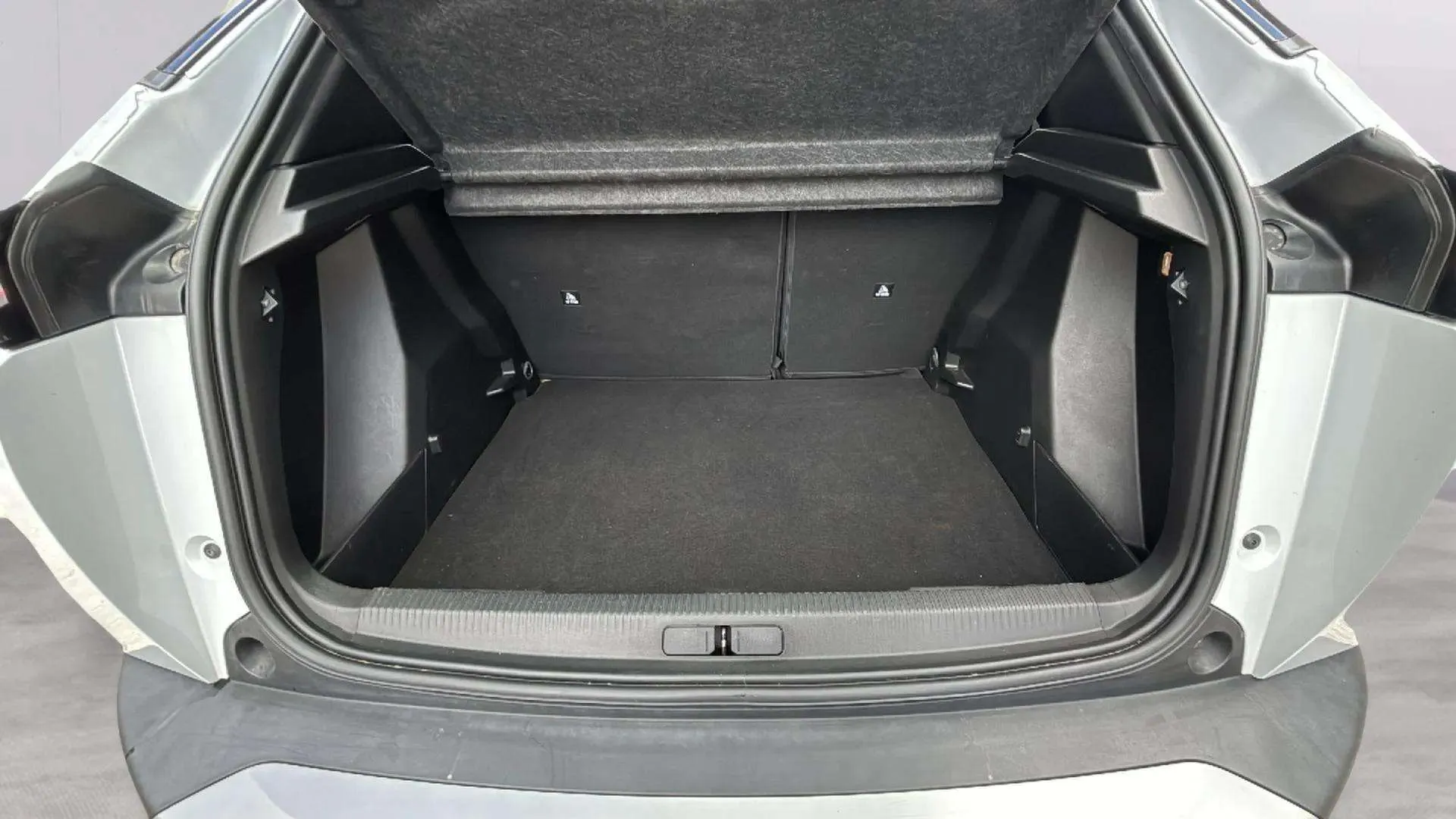 Peugeot 2008 Active PureTech 100 - foto 9
