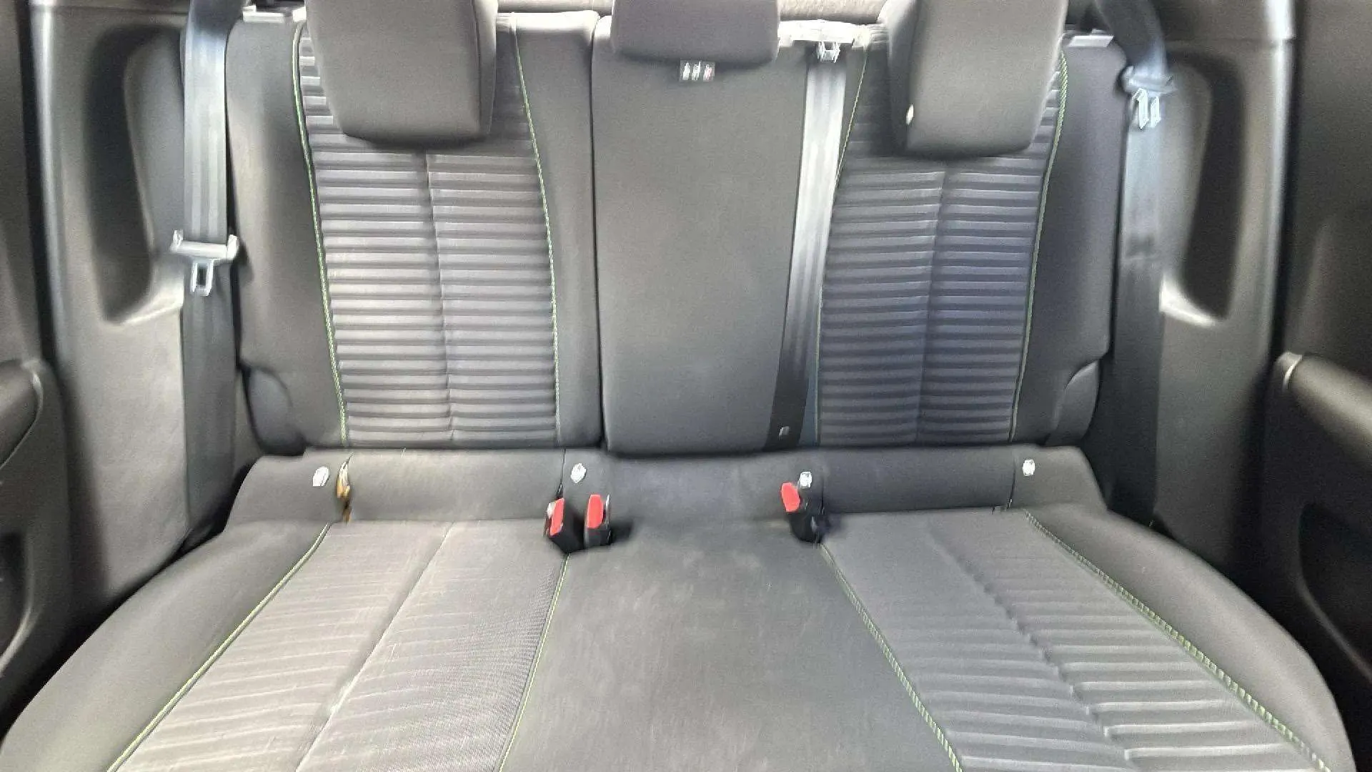 Peugeot 2008 Active PureTech 100 - foto 18