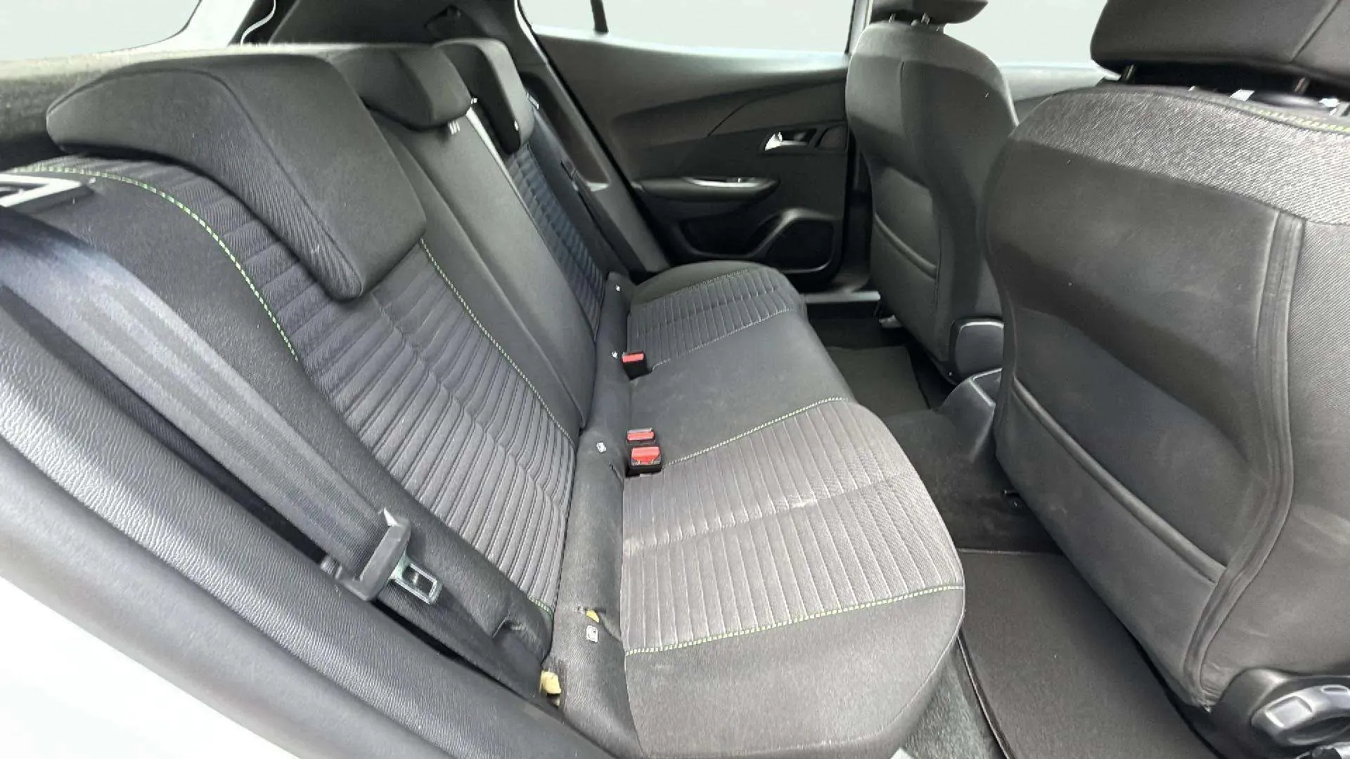 Peugeot 2008 Active PureTech 100 - foto 17