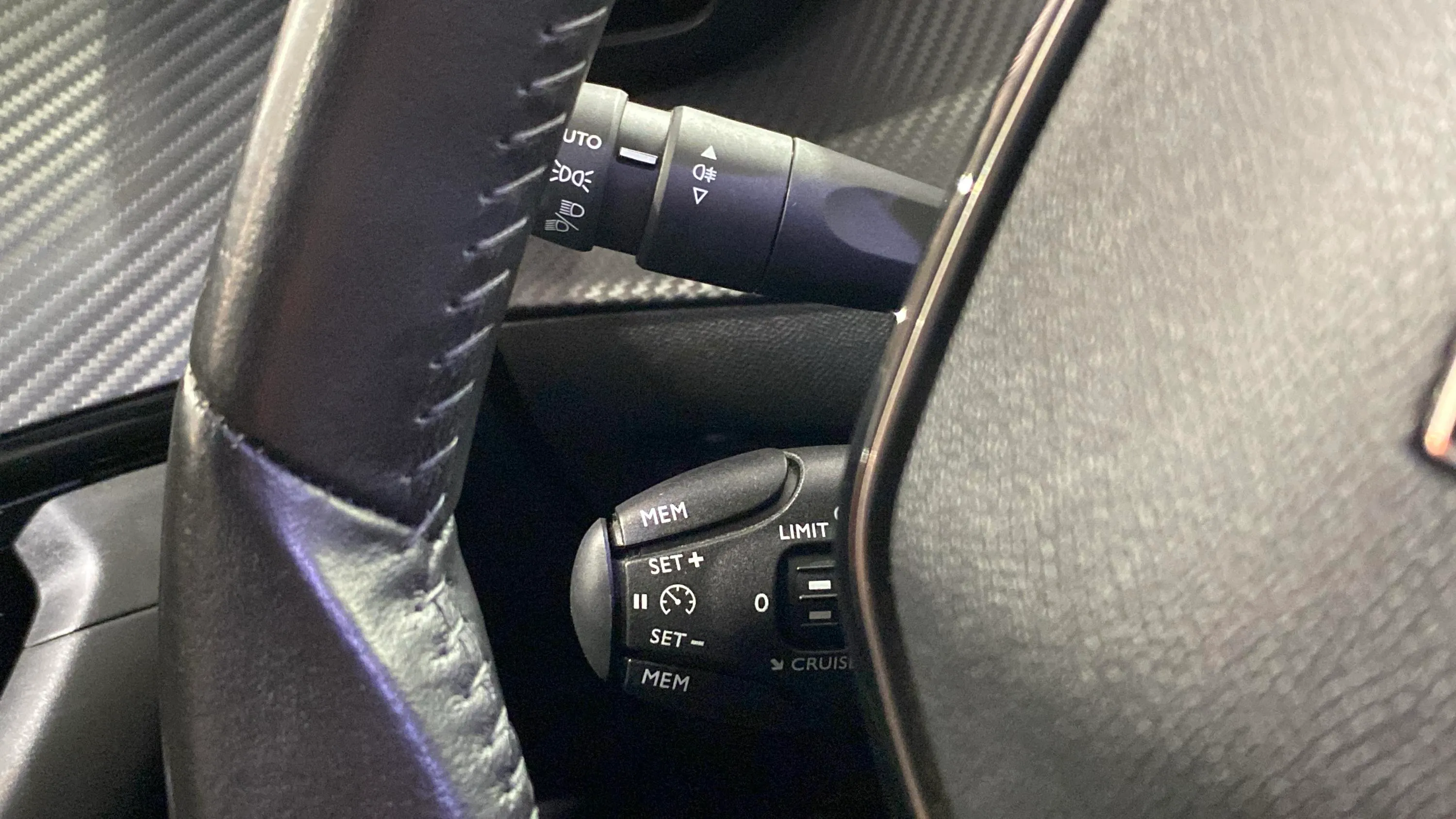 Peugeot 2008 Active PureTech 100 - foto 19
