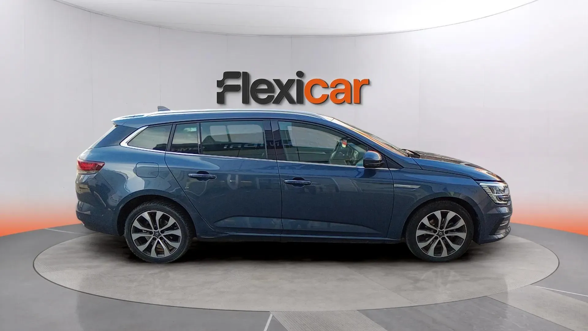 Renault Mégane S.T. Techno TCe EDC GPF - foto 2