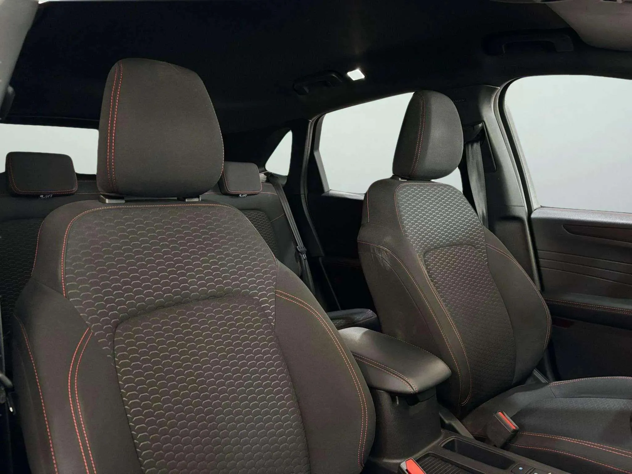 Ford Kuga ST-Line 1.5T EcoBoost - foto 12