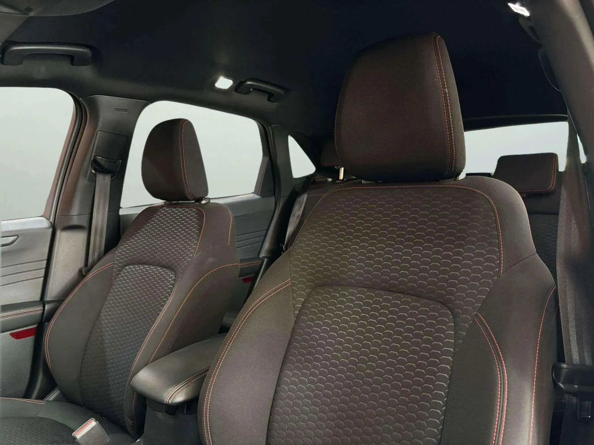 Ford Kuga ST-Line 1.5T EcoBoost - foto 8