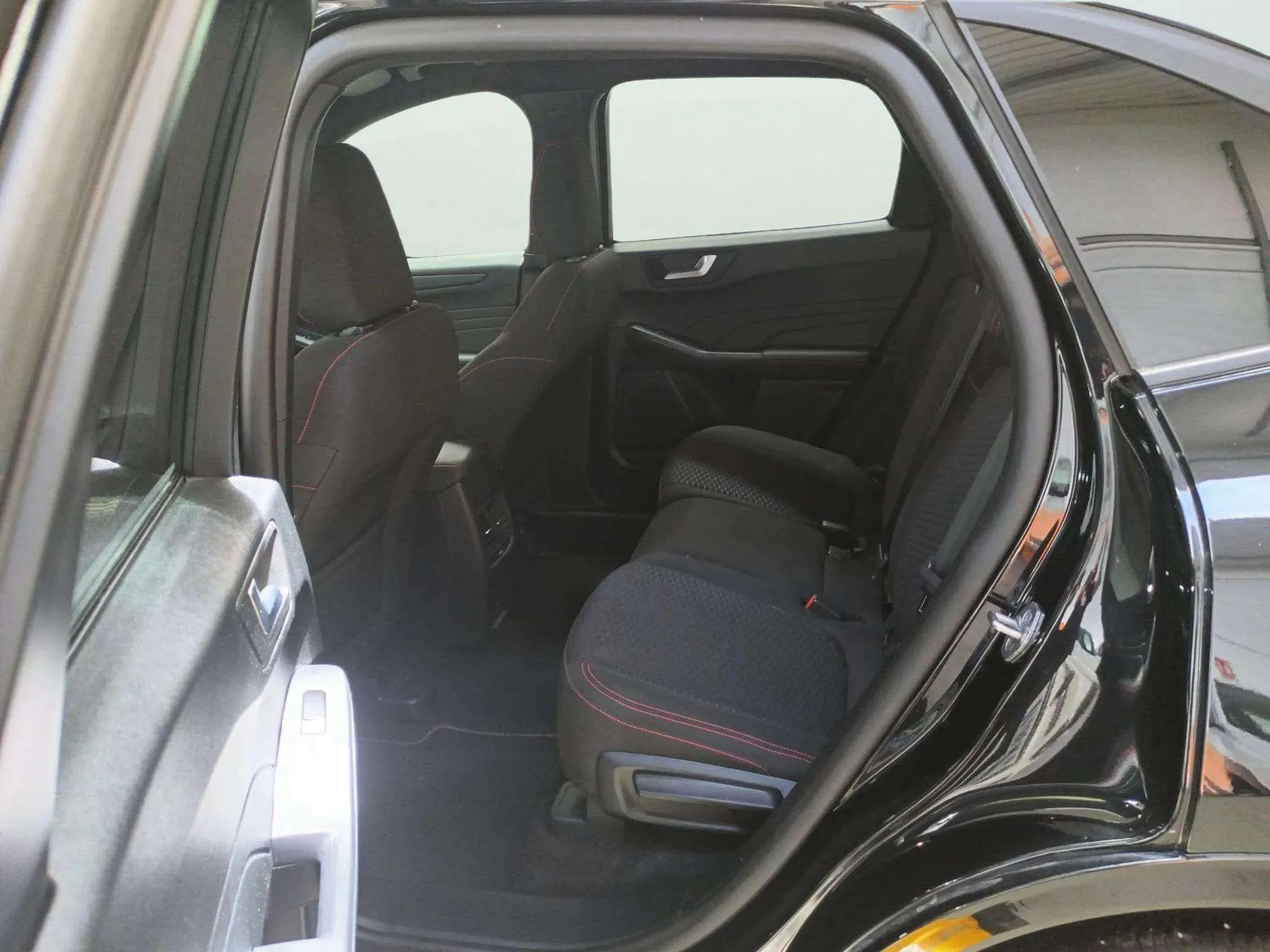 Ford Kuga ST-Line 1.5T EcoBoost - foto 13