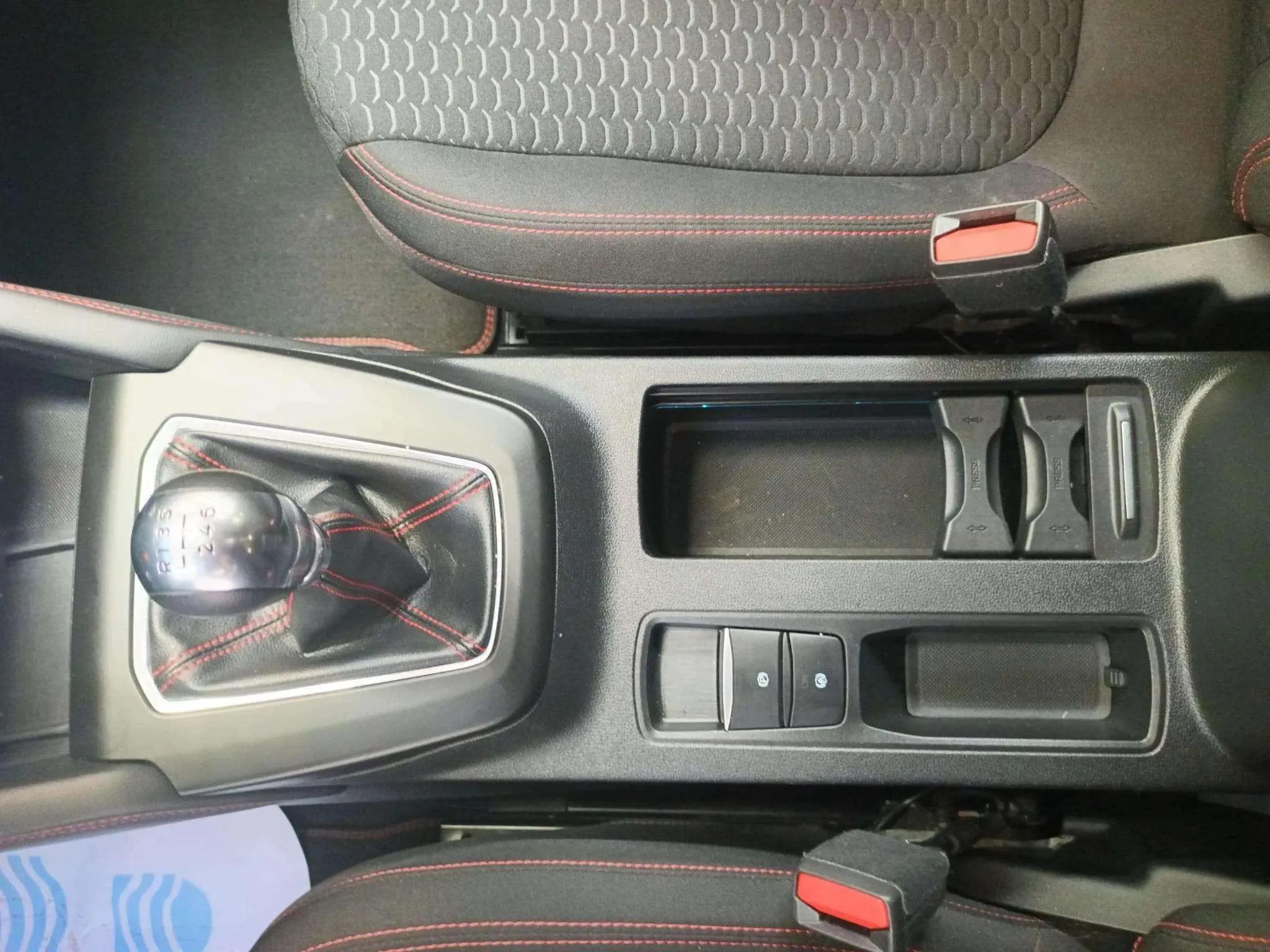 Ford Kuga ST-Line 1.5T EcoBoost - foto 12