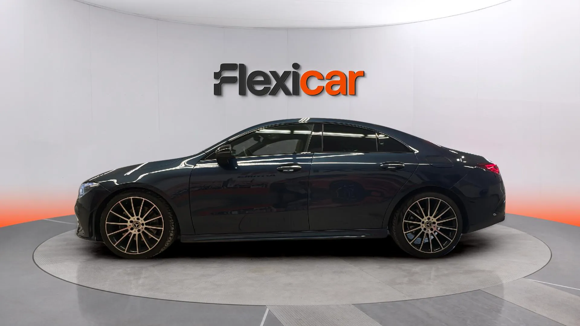 Mercedes-Benz CLA 200 D 4MATIC DCT - foto 4