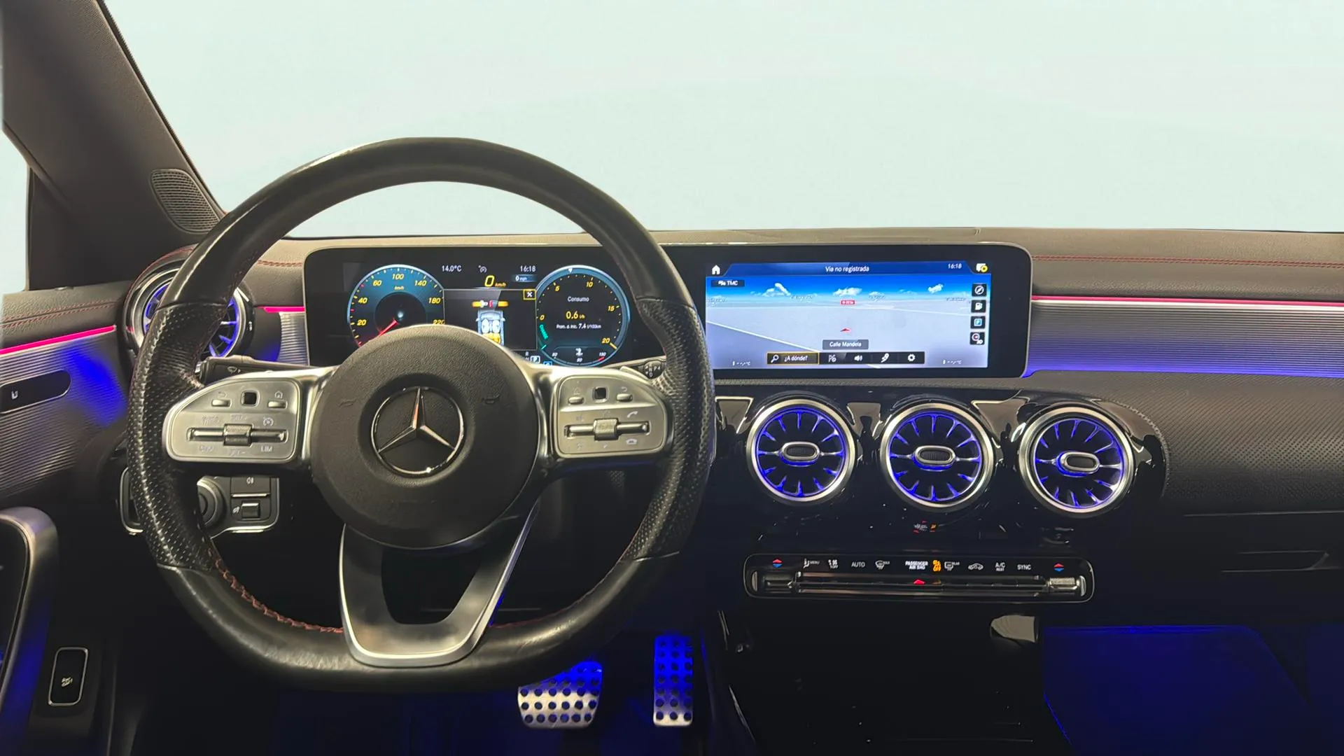 Mercedes-Benz CLA 200 D 4MATIC DCT - foto 12