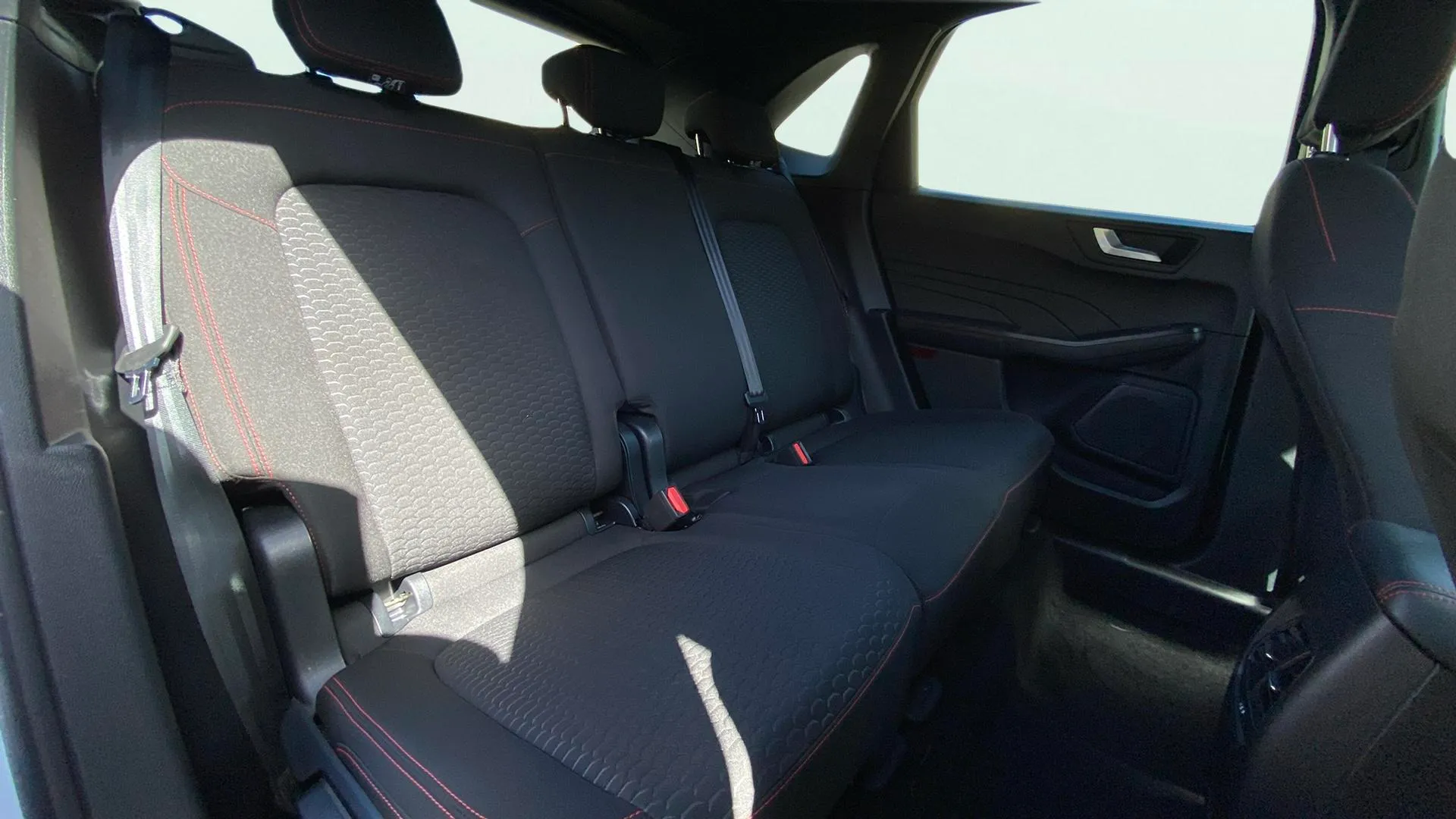 Ford Kuga ST-Line 1.5T EcoBoost - foto 14