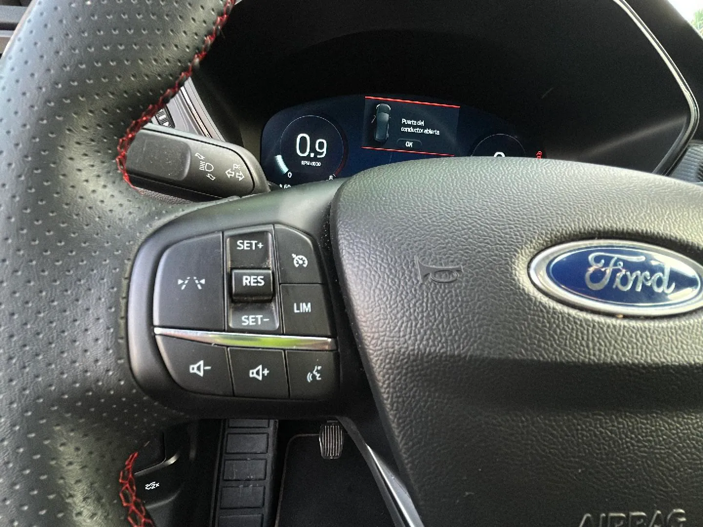 Ford Kuga ST-Line 1.5T EcoBoost - foto 23