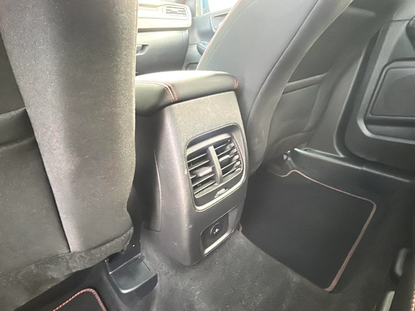 Ford Kuga ST-Line 1.5T EcoBoost - foto 29