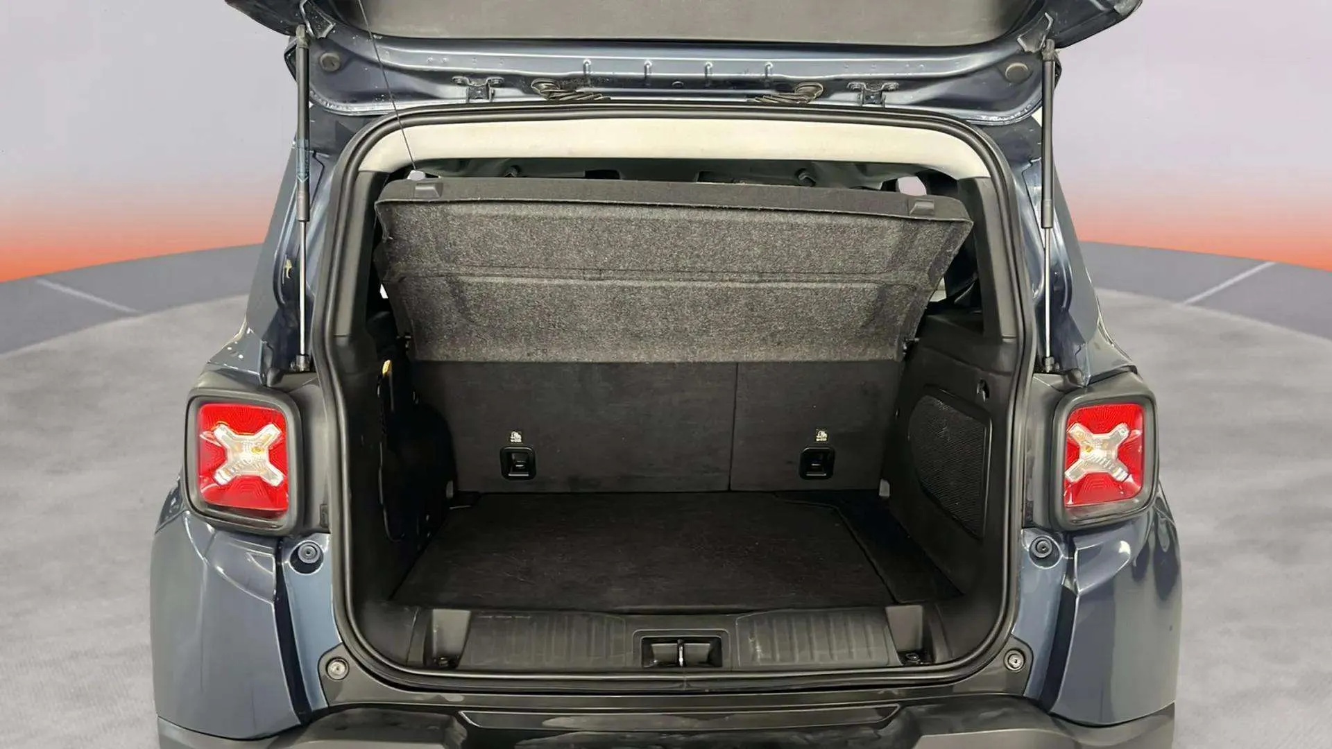 Jeep Renegade eHybrid 1.5 Limited ATX - foto 10