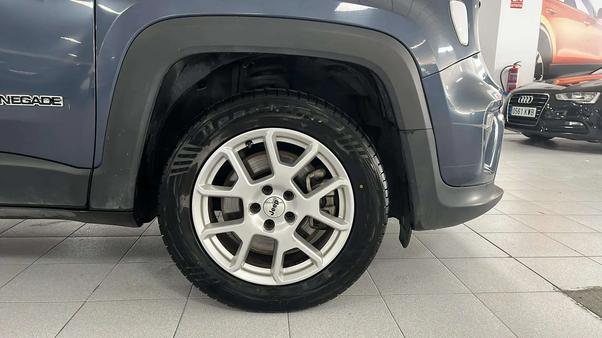 Jeep Renegade eHybrid 1.5 Limited ATX - foto 9