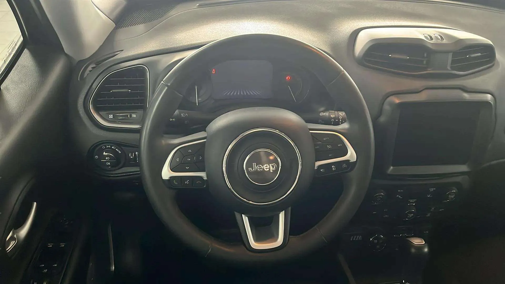 Jeep Renegade eHybrid 1.5 Limited ATX - foto 13