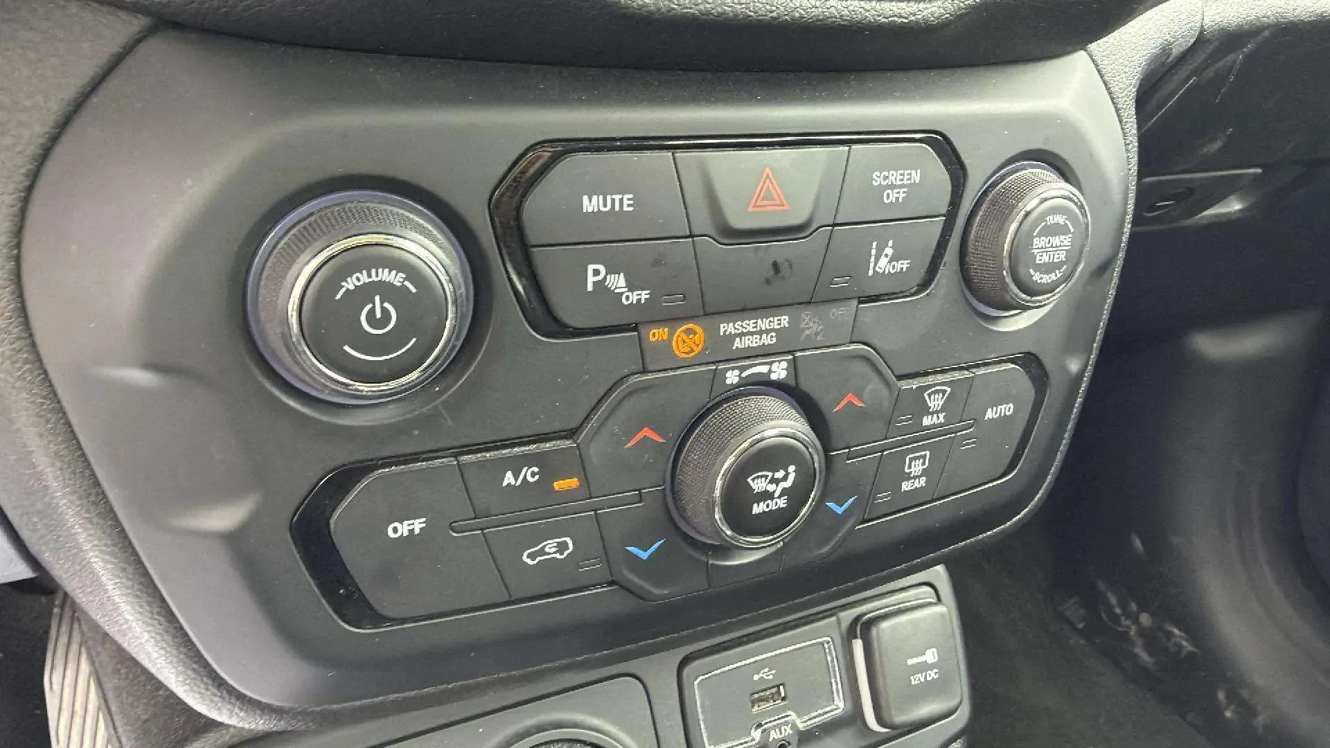 Jeep Renegade 4xe 1.3 PHEV Limited - foto 16