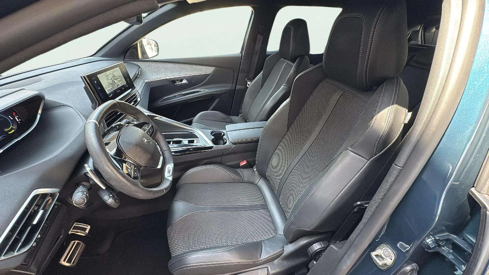 Peugeot 3008 1.2 GT eDCS6 - foto 11