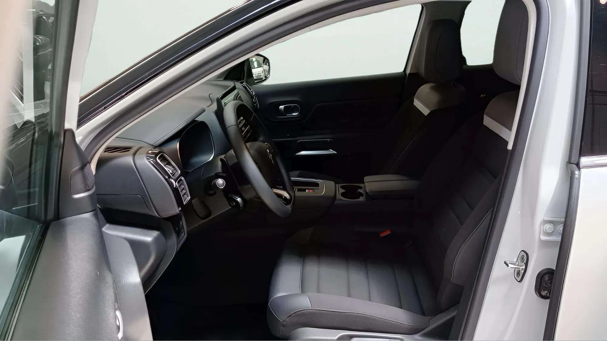 Citroën C5 Aircross 180 e-EAT8 Feel Pack - foto 8