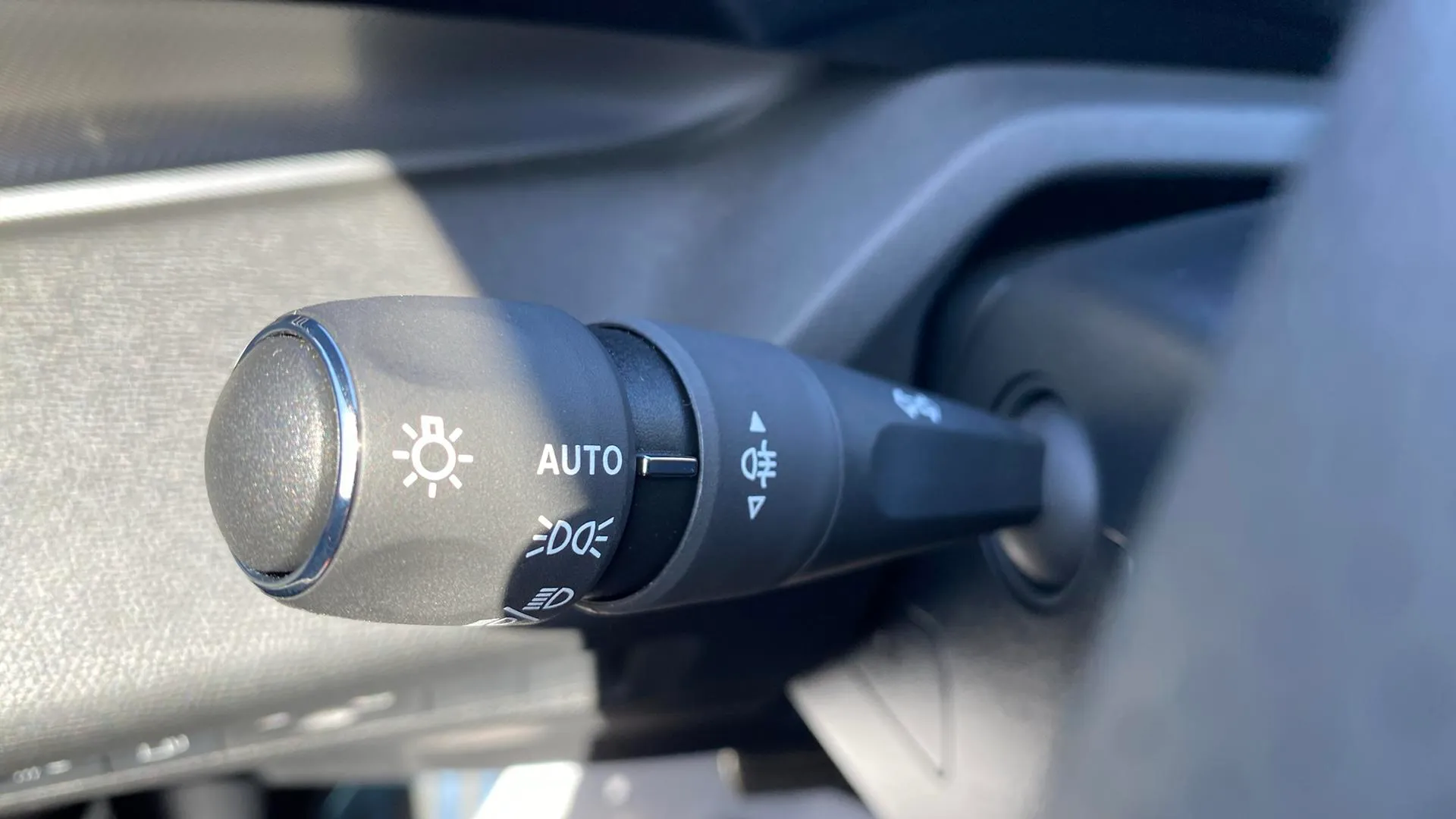 Peugeot 308 SW GT Hybrid PHEV 195 e-DCT7 - foto 21