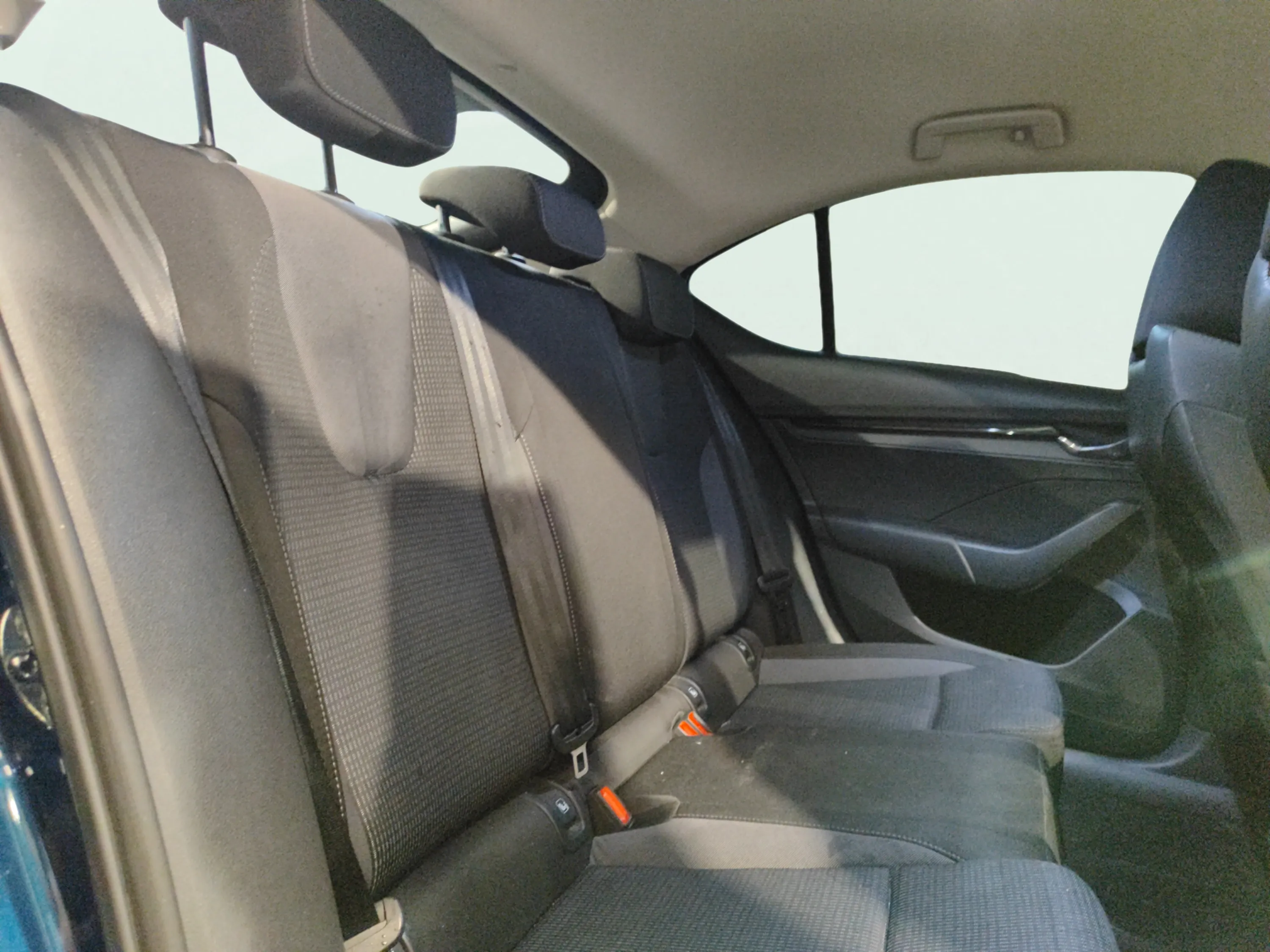 Škoda Octavia Combi 2.0 TDI Ambition - foto 11