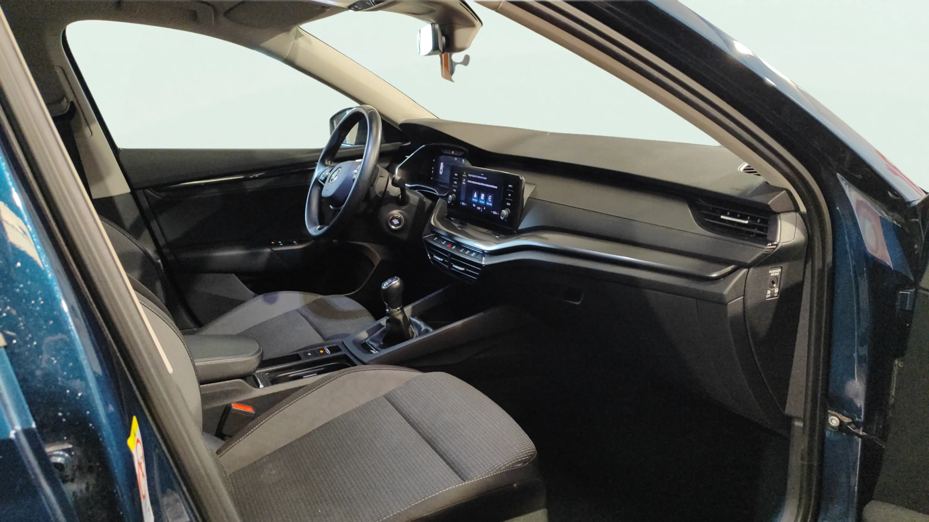 Škoda Octavia Combi 2.0 TDI Ambition - foto 29