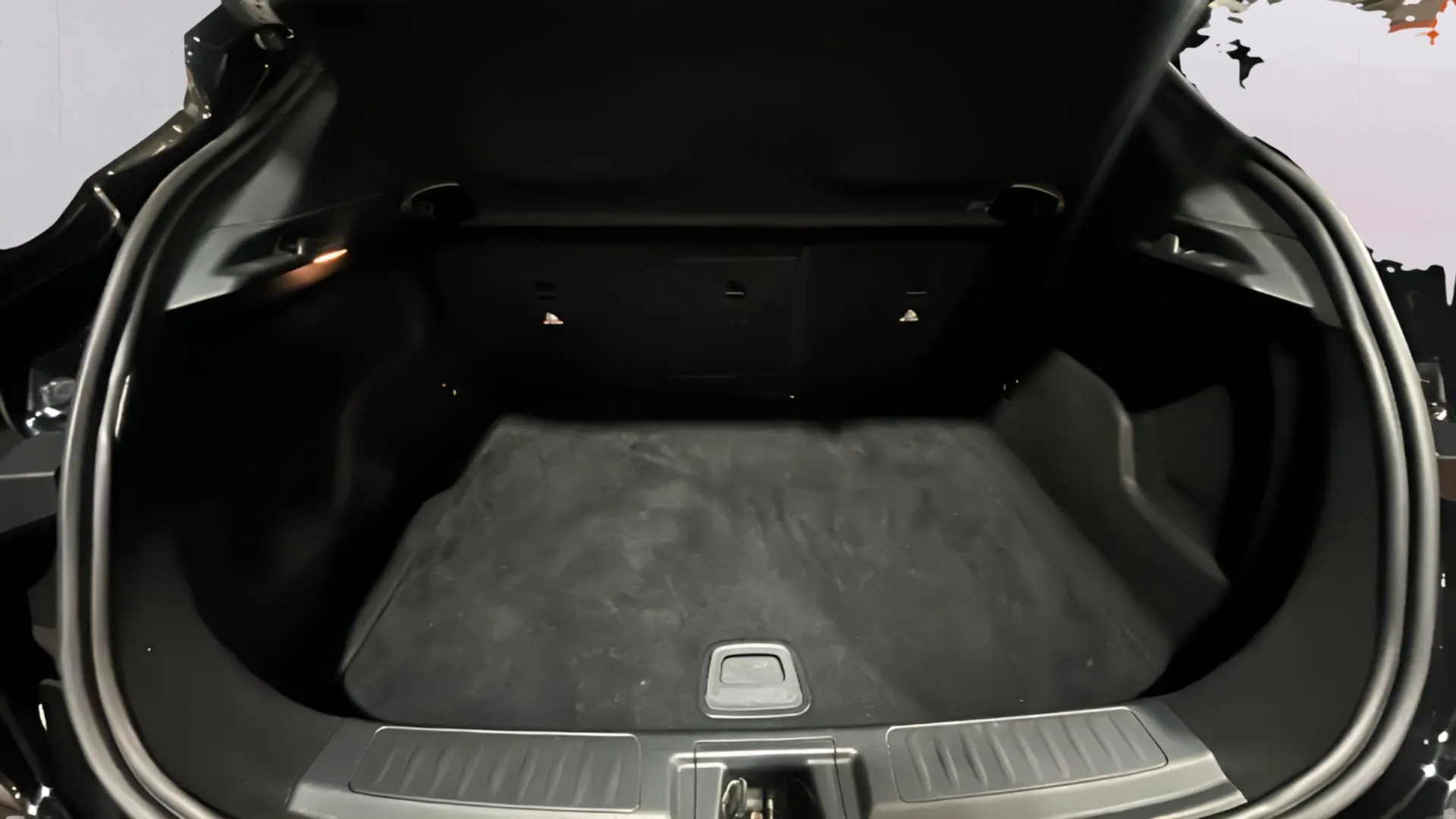 Infiniti Q30 2.2D Sport 7DCT - foto 18