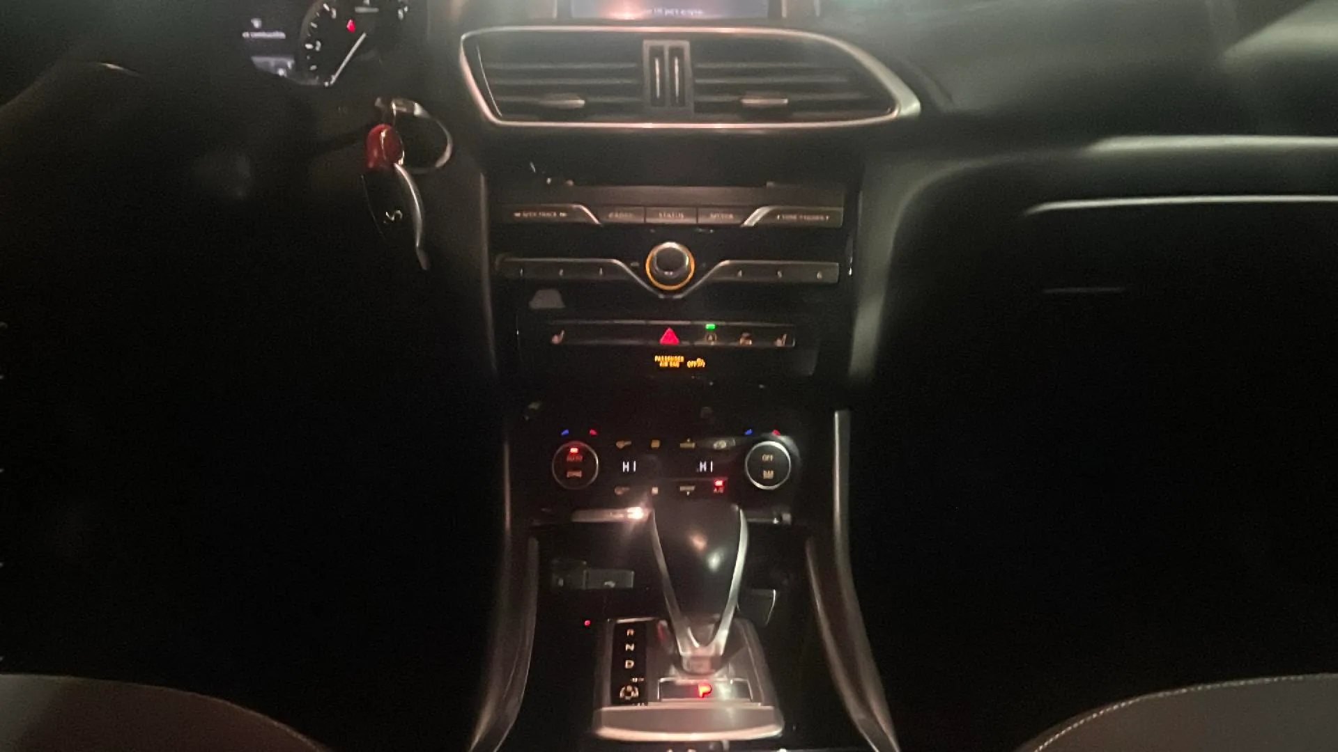 Infiniti Q30 2.2D Sport 7DCT - foto 10