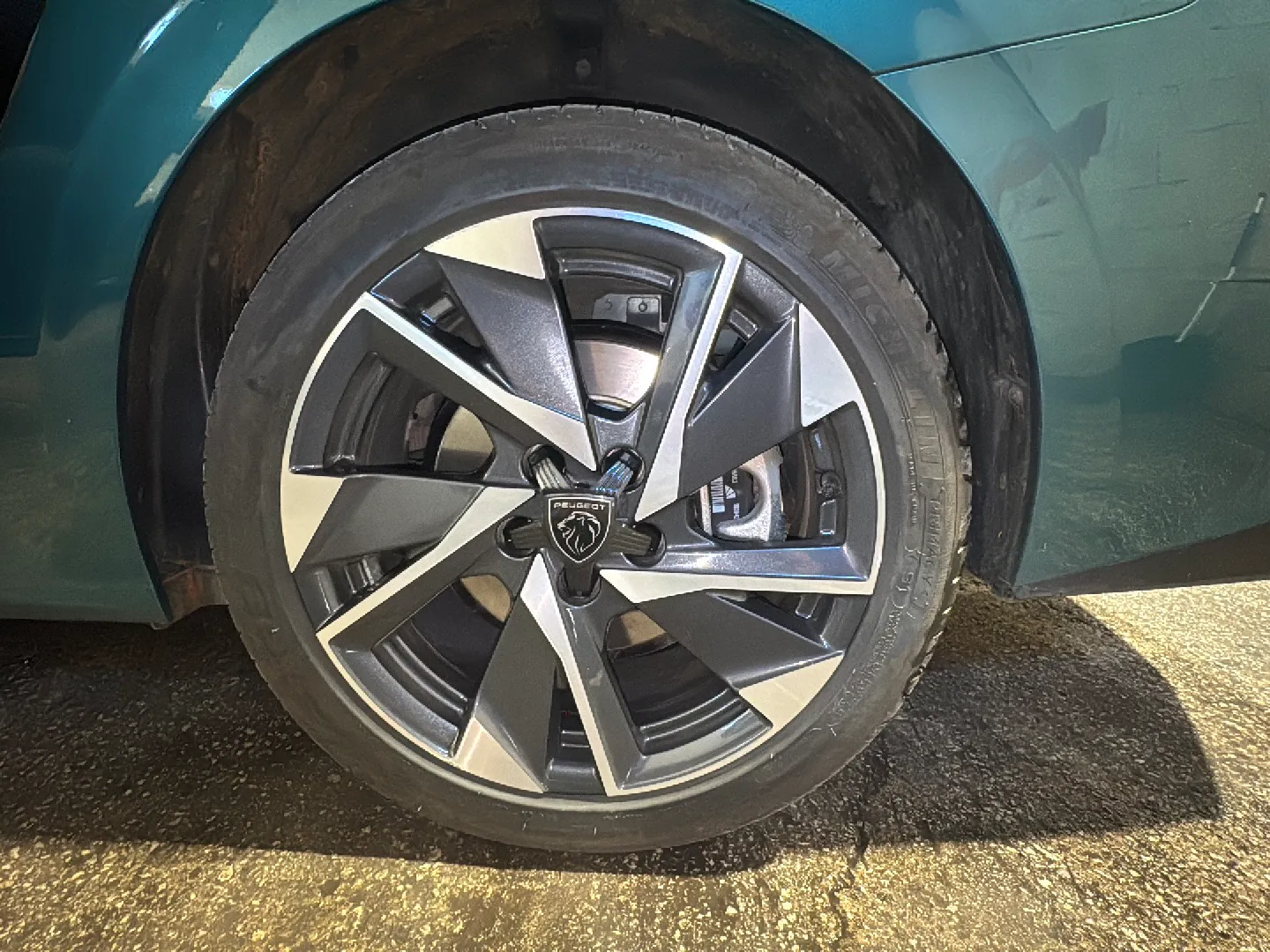 Peugeot 308 GT Hybrid PHEV 180 e-EAT8 - foto 17