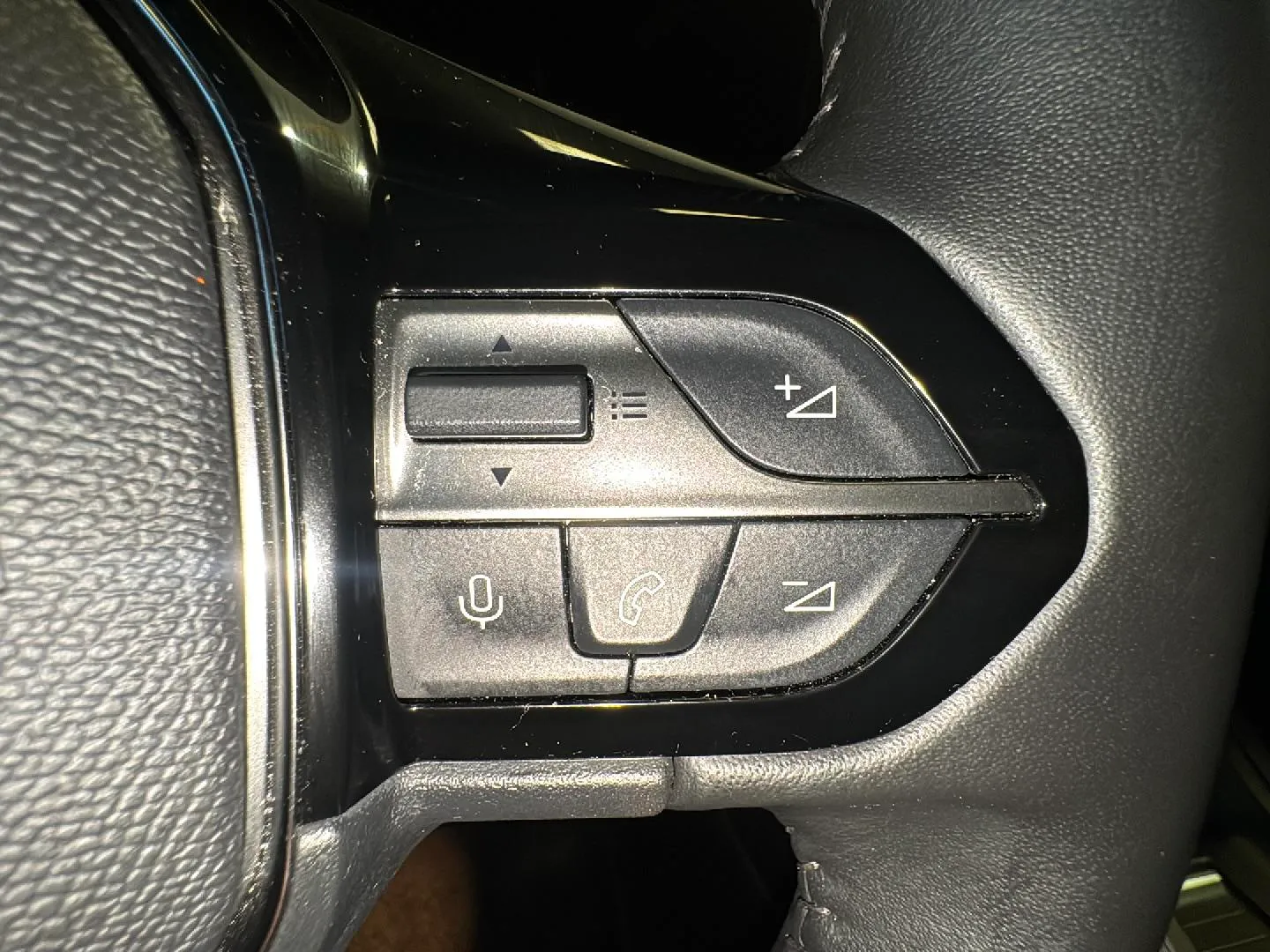 Peugeot 308 GT Hybrid PHEV 180 e-EAT8 - foto 24