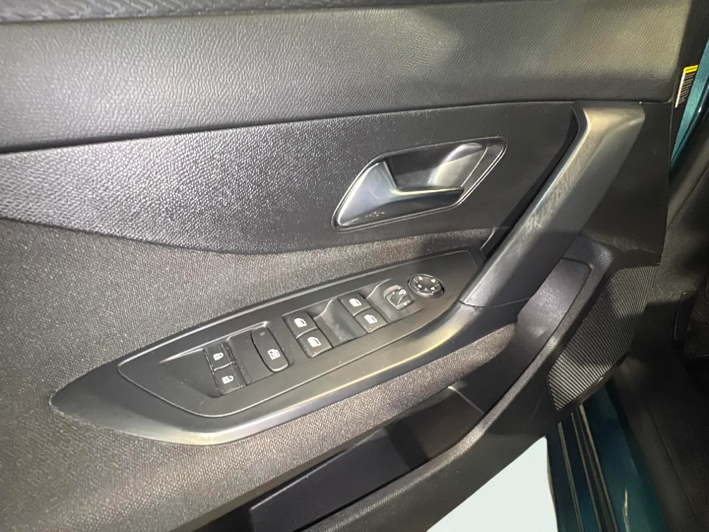 Peugeot 308 GT Hybrid PHEV 180 e-EAT8 - foto 27